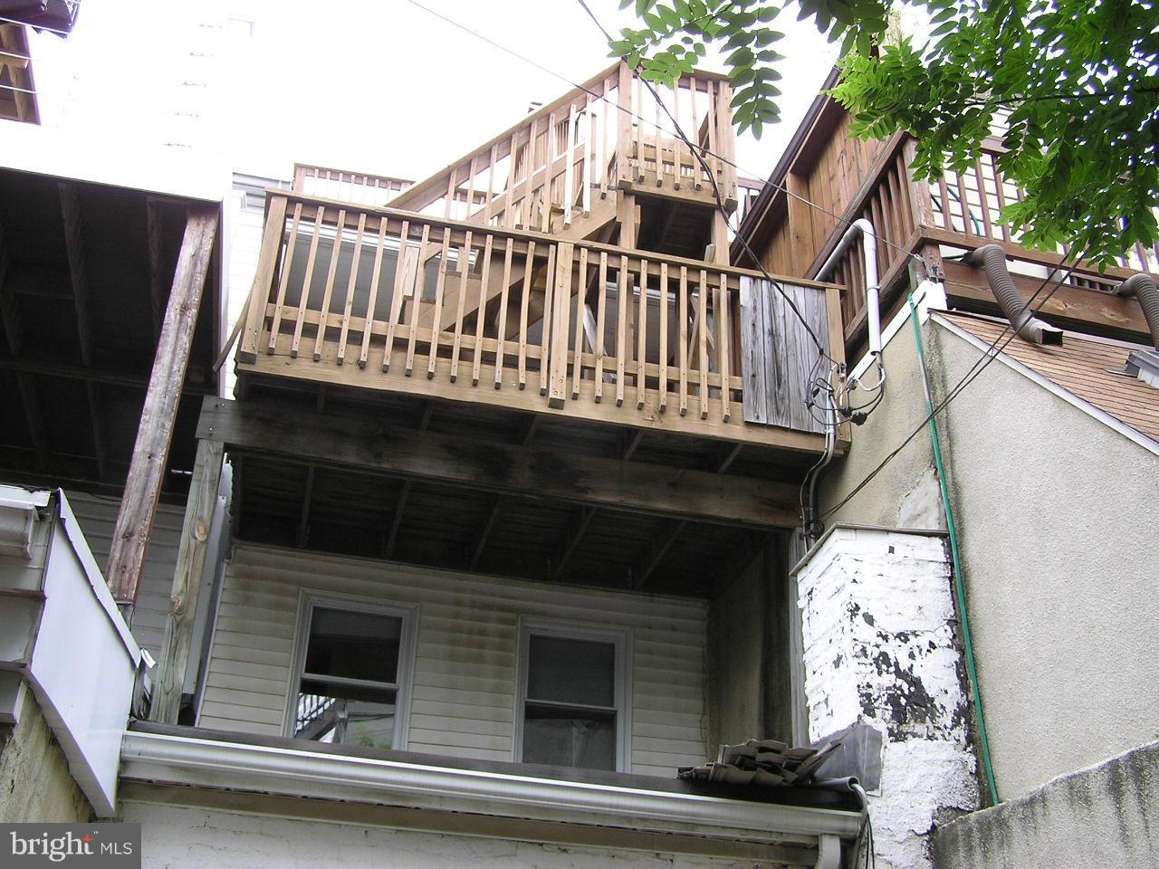 2519 Fleet STREET