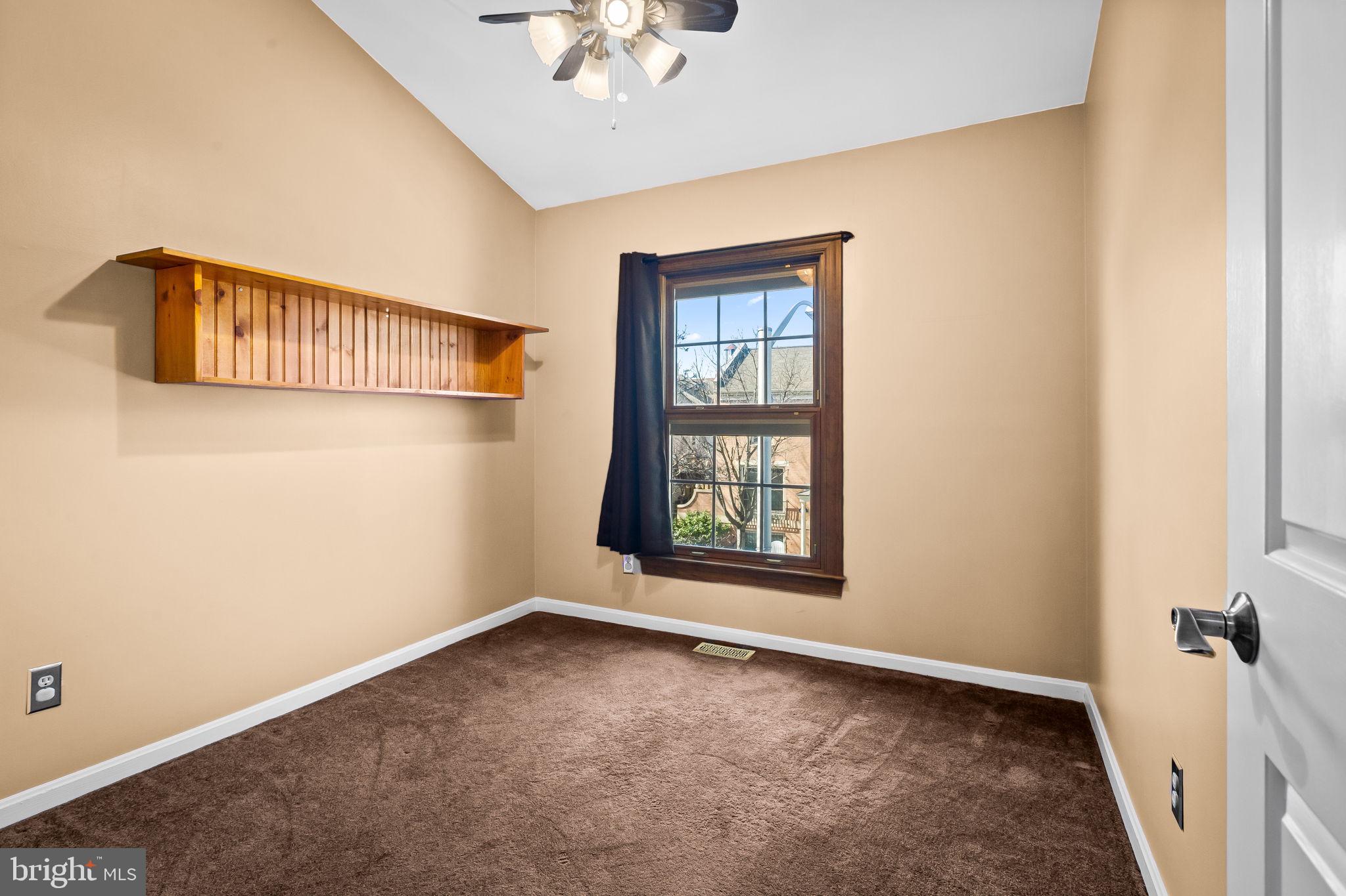 1211 S Potomac St