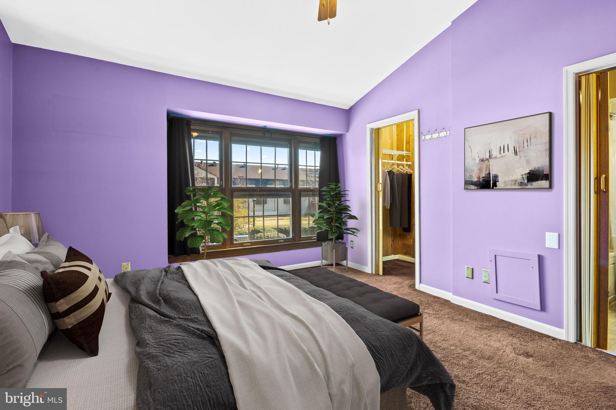 1211 S Potomac St