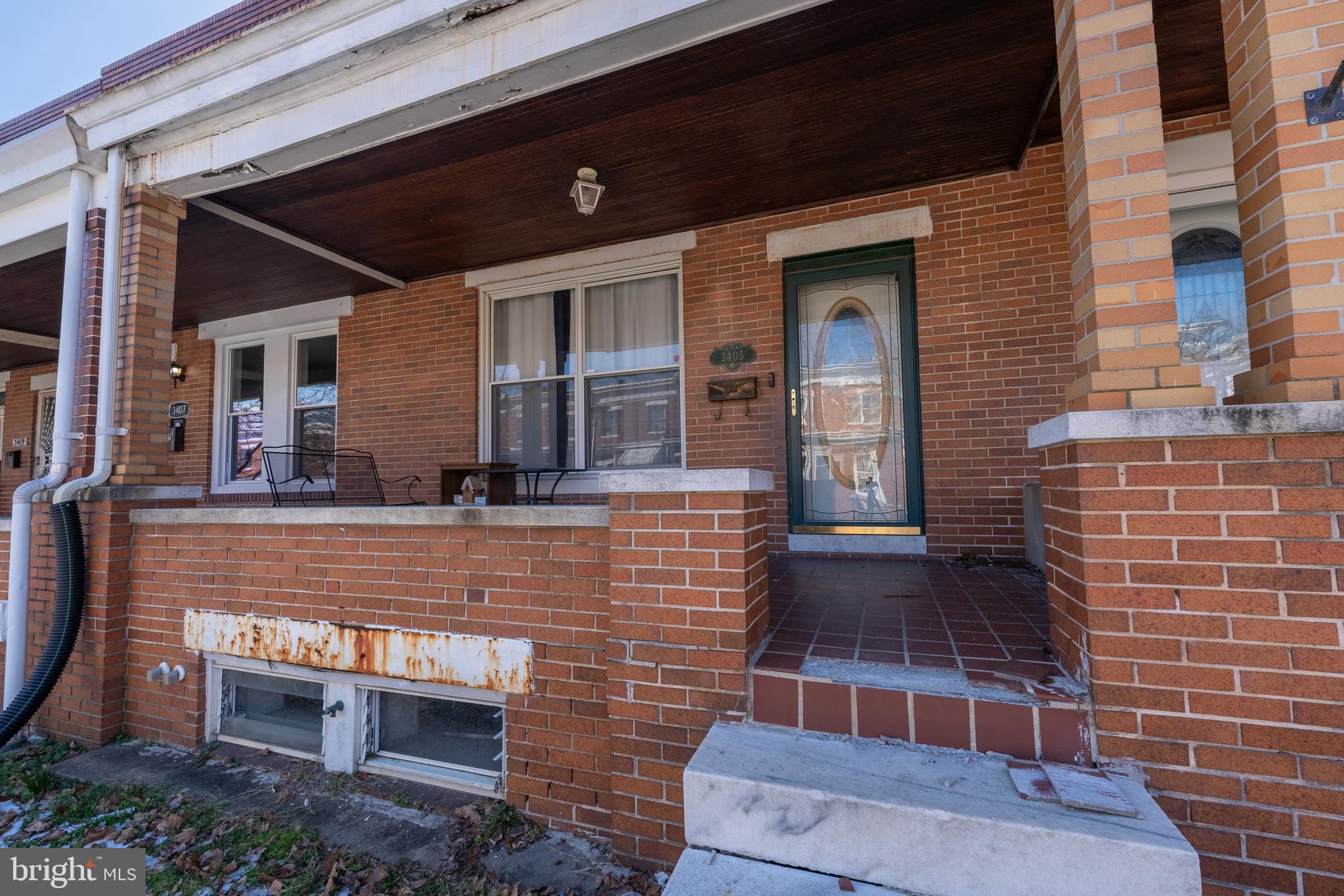 3405 Ramona Ave