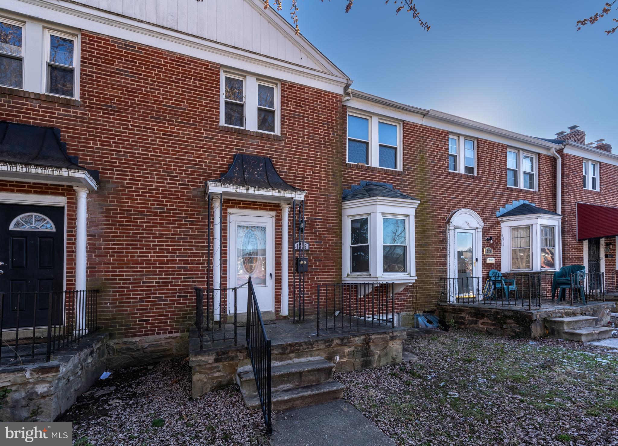 1525 Kingsway Rd