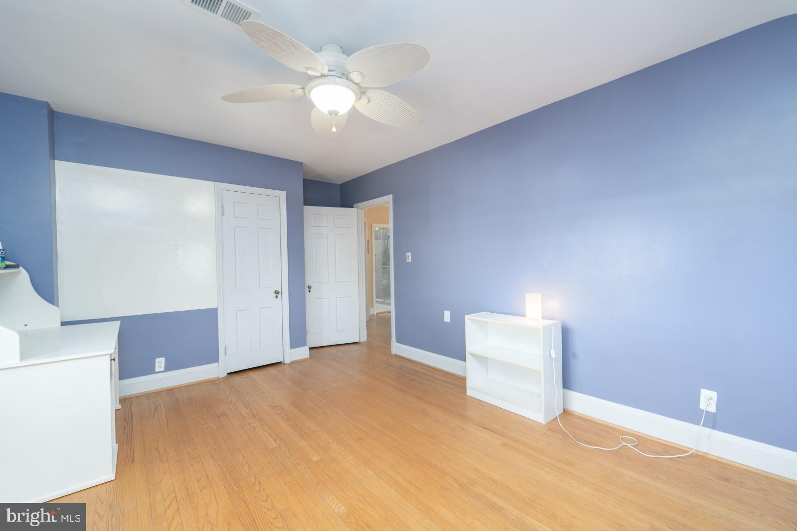 2403 Pelham Ave