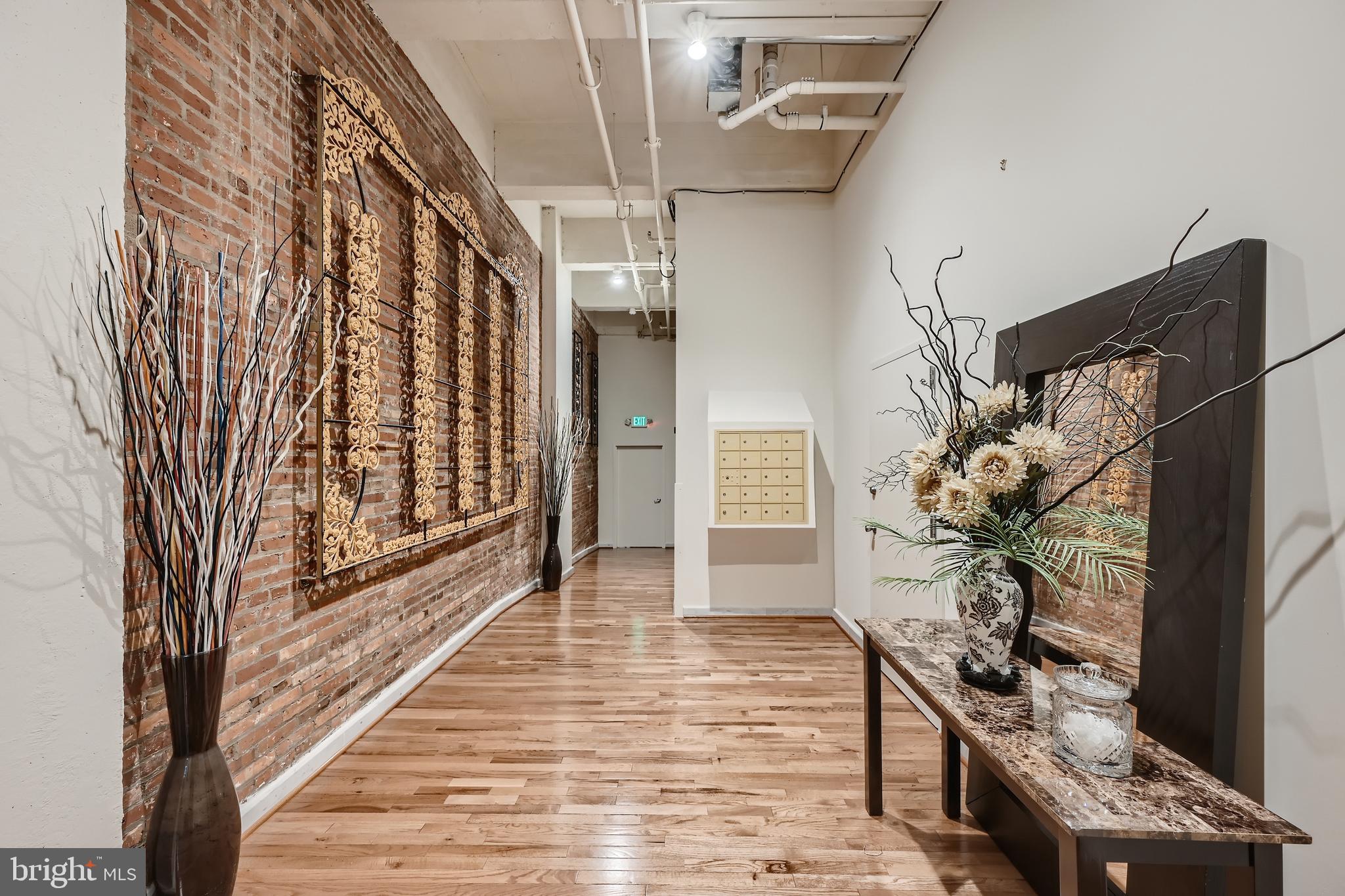 311 W St #302