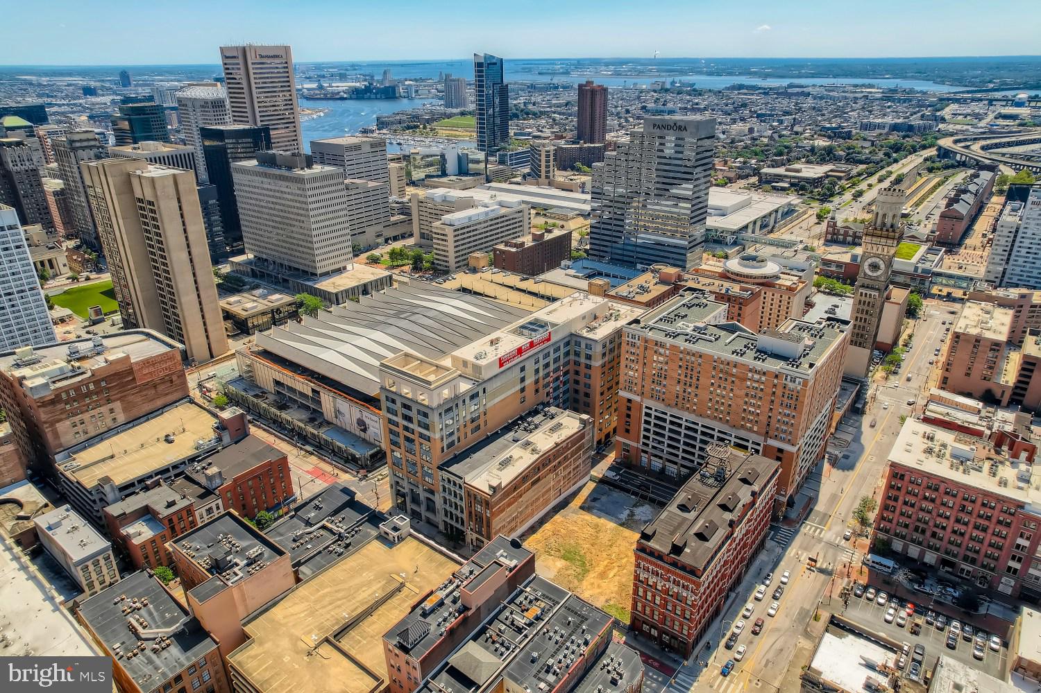 311 W St #302