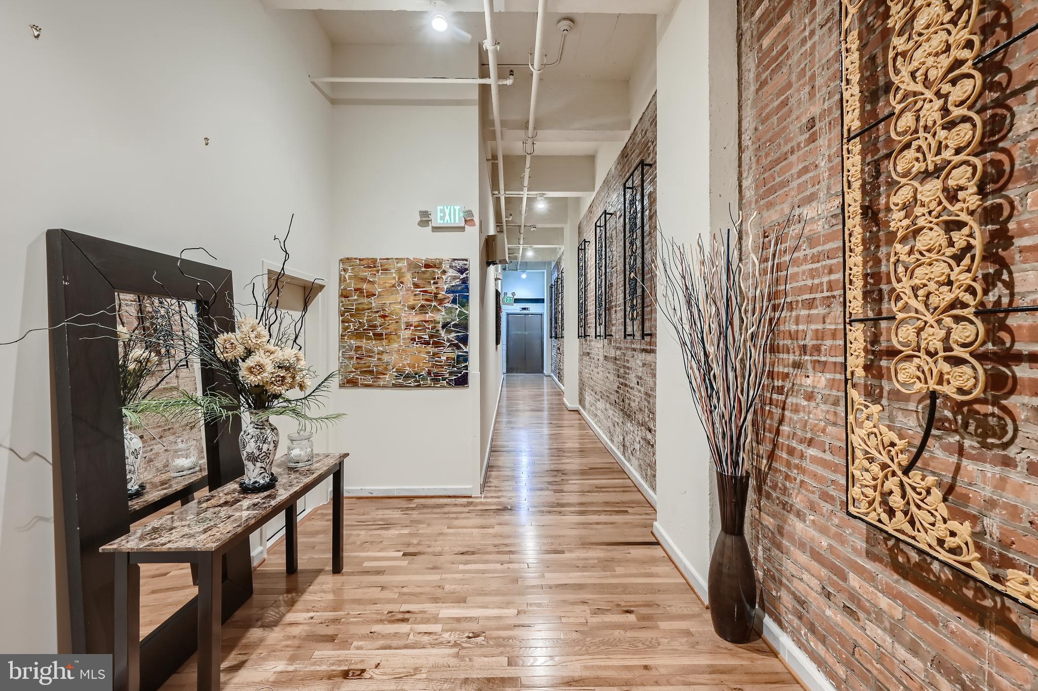311 W St #302