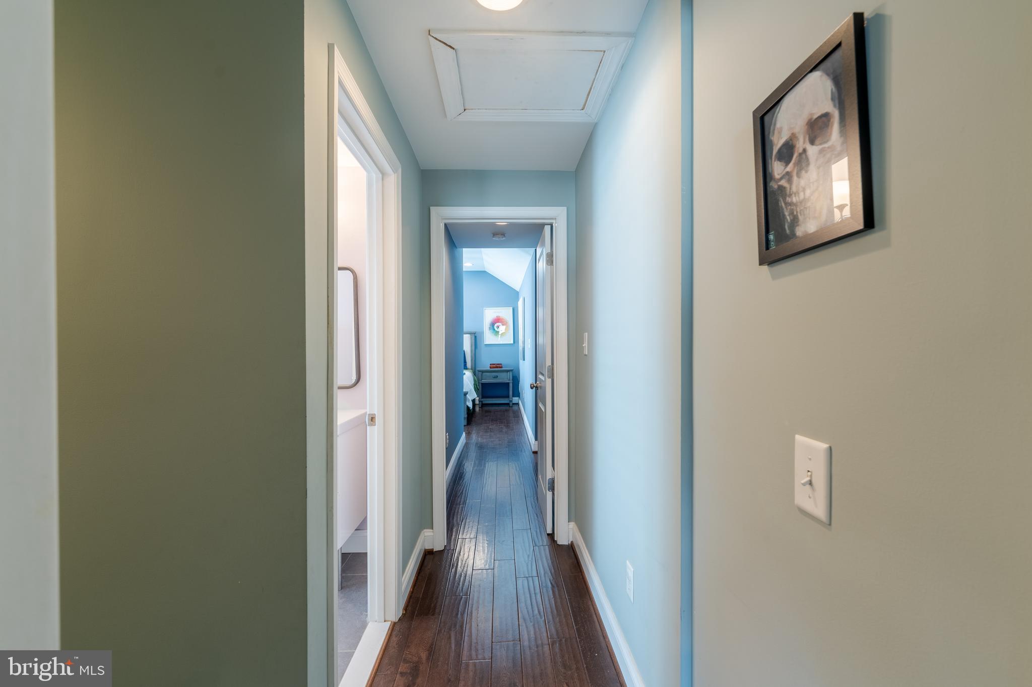 1429 W 36th St W