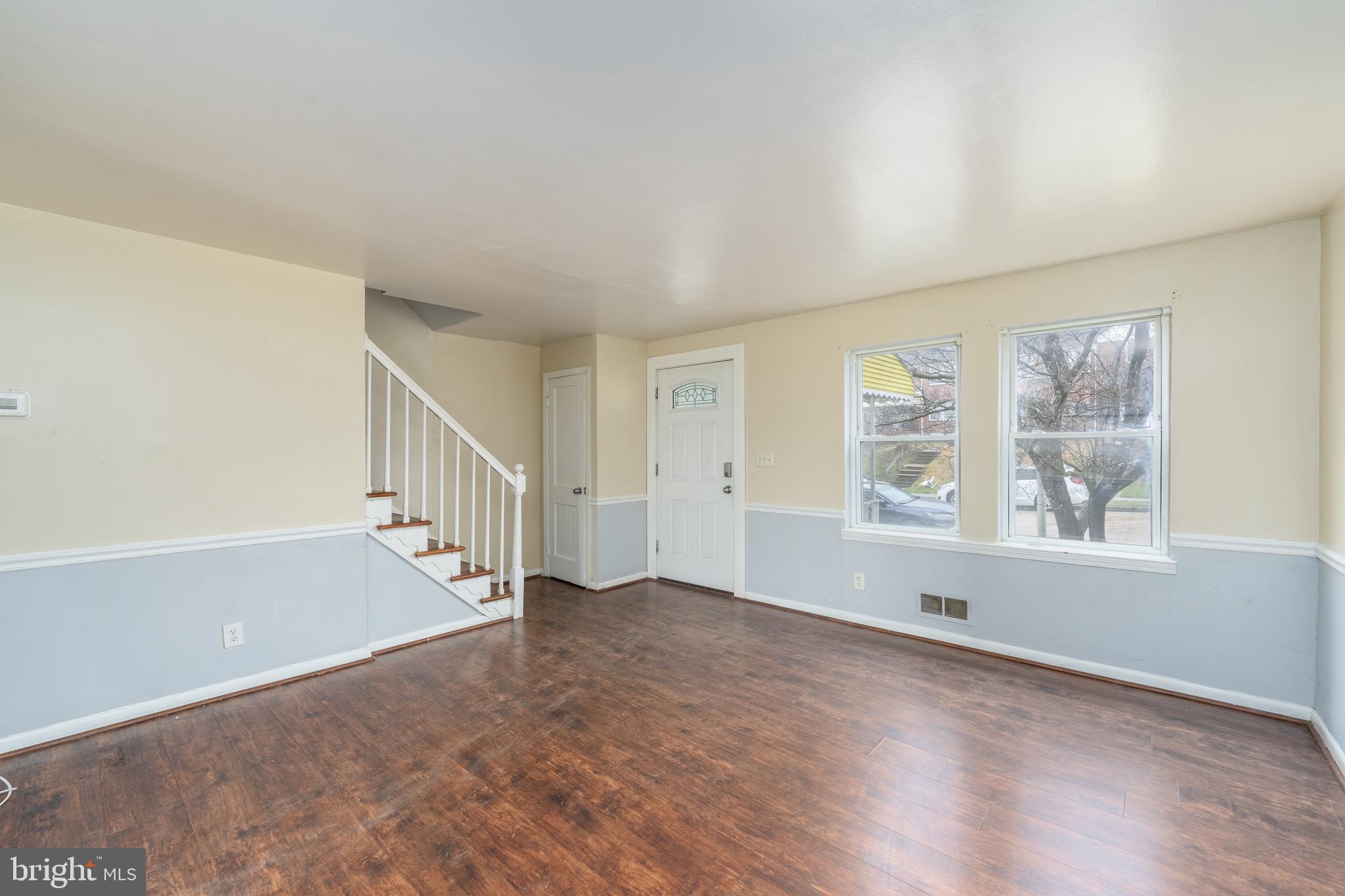 3520 Dudley Ave