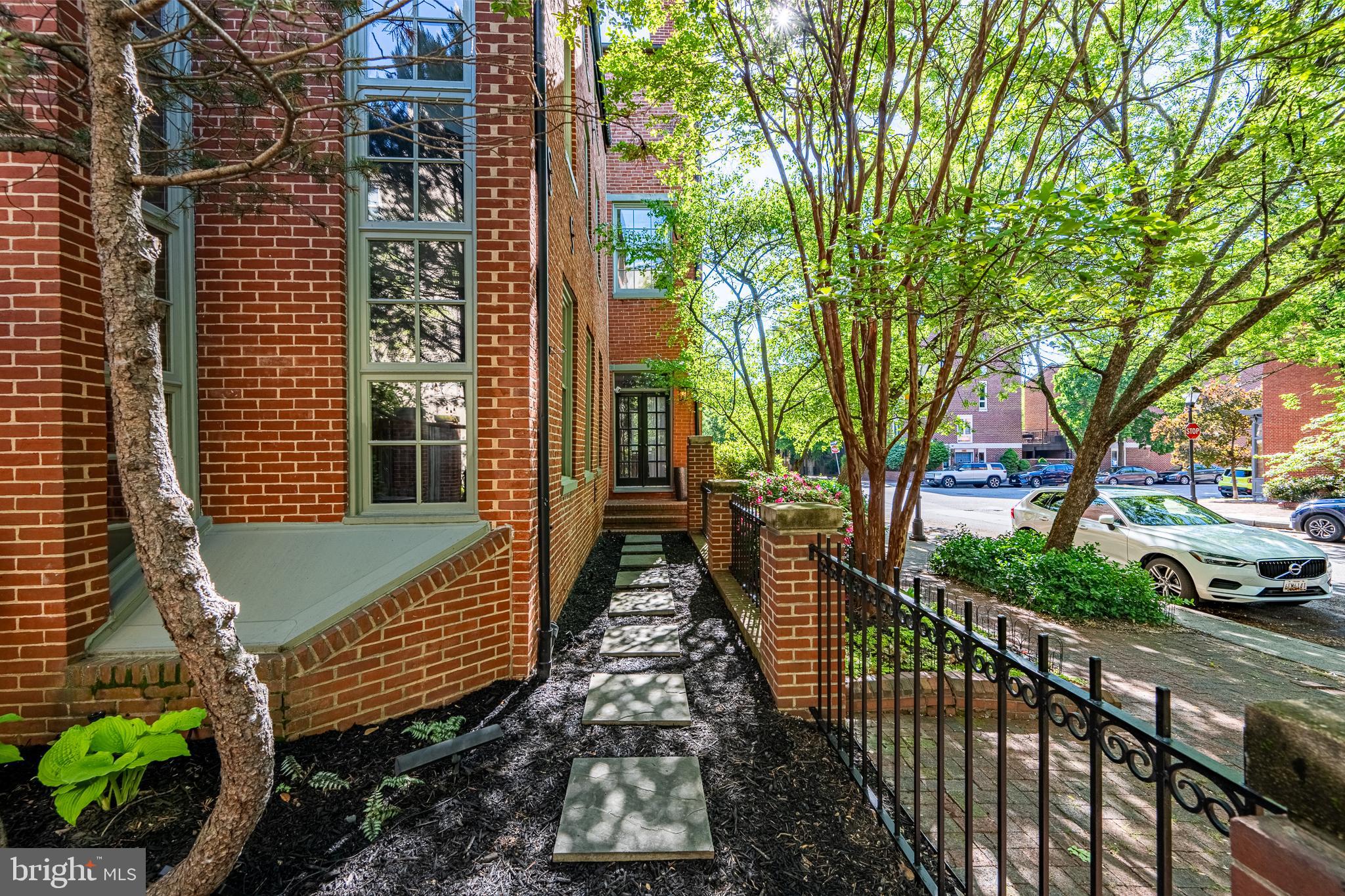 530 S Hanover St #2