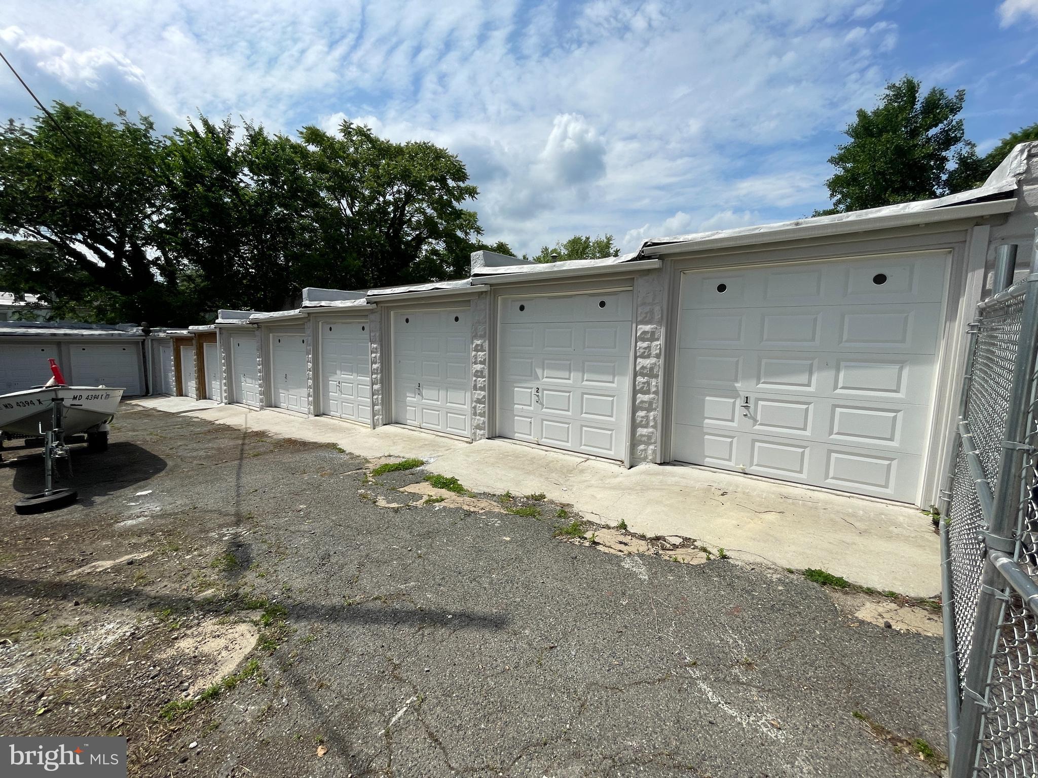 3925 Greenmount Ave