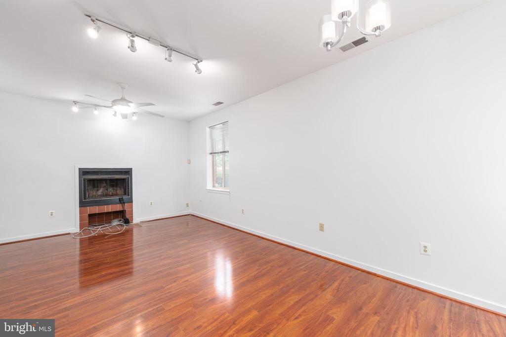 104 W Barre St #R 46