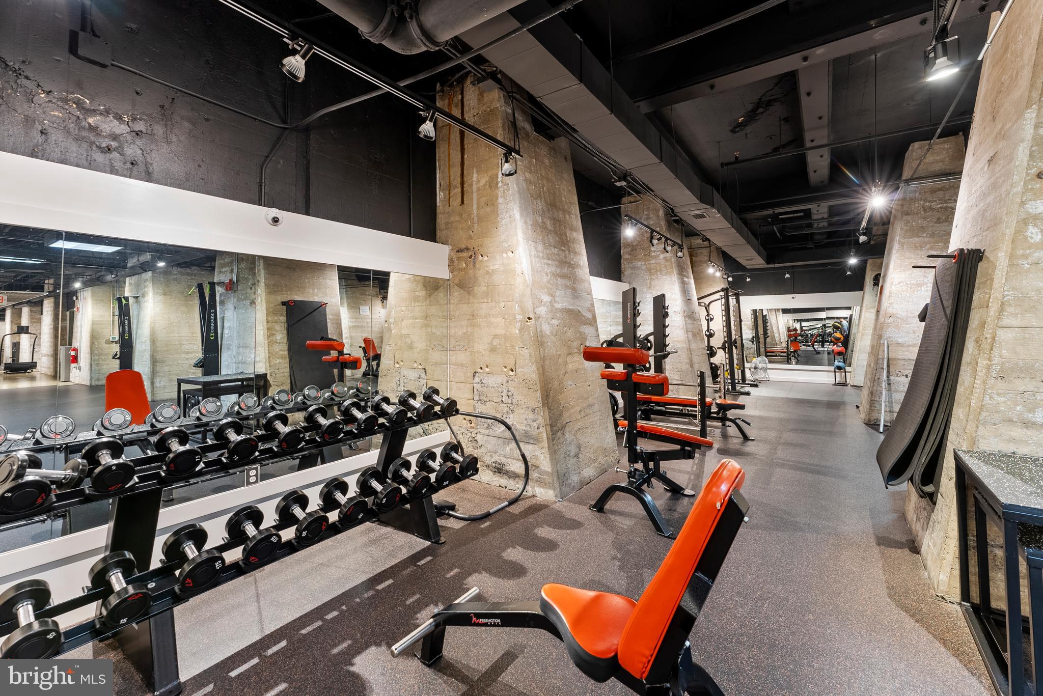 1200 Steuart St #612