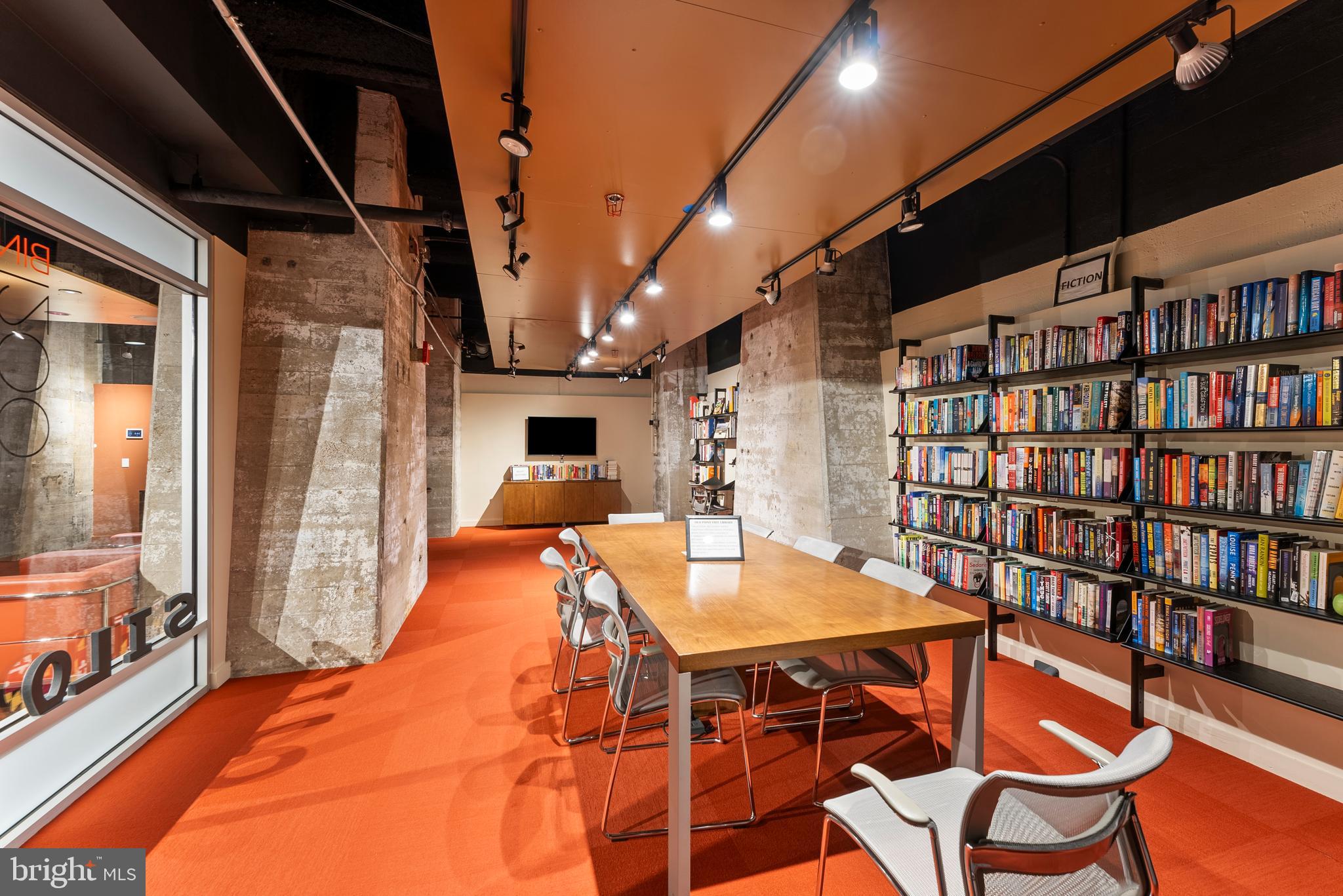 1200 Steuart St #612