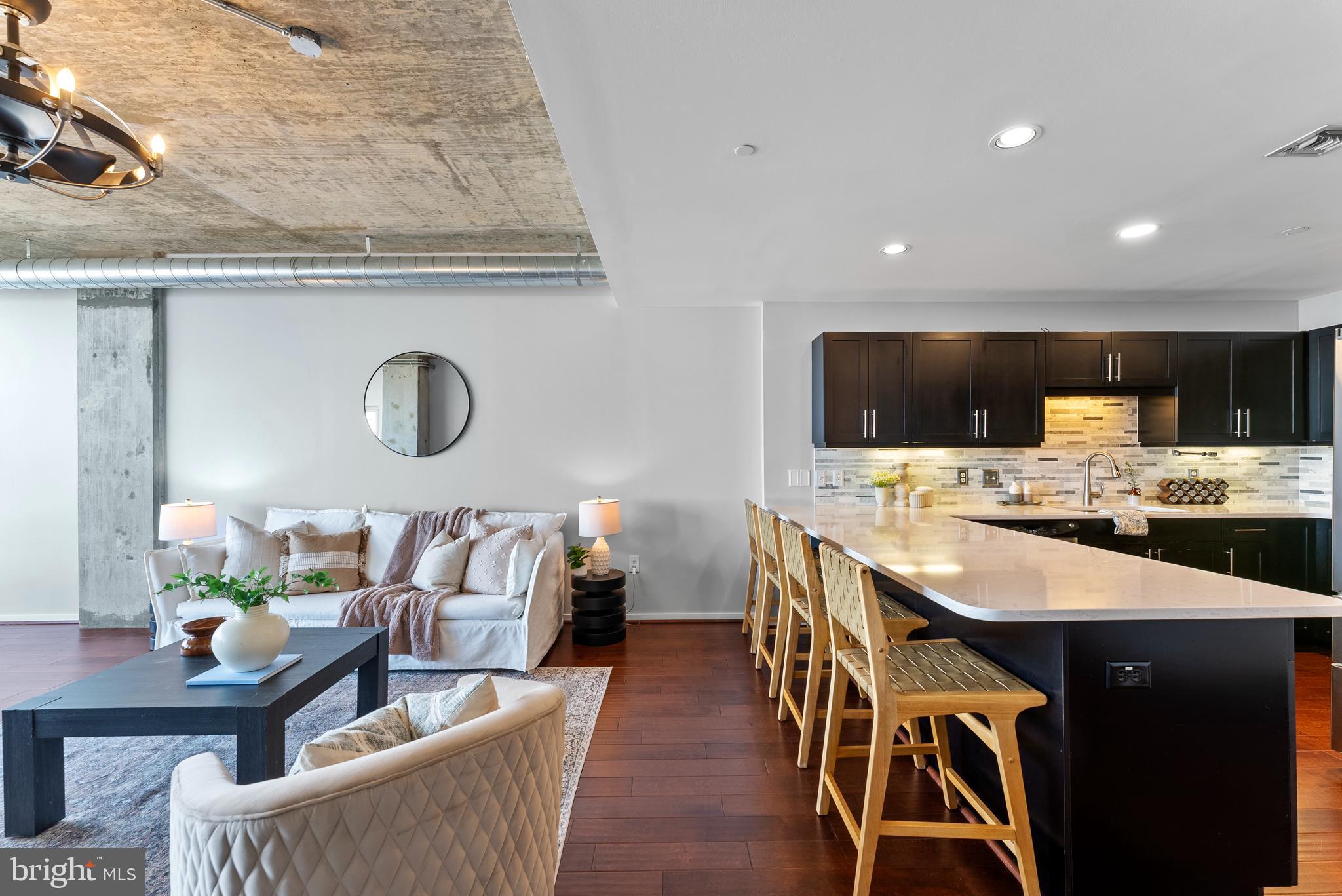 1200 Steuart St #612