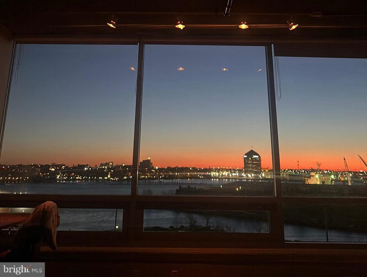 1200 Steuart St #612