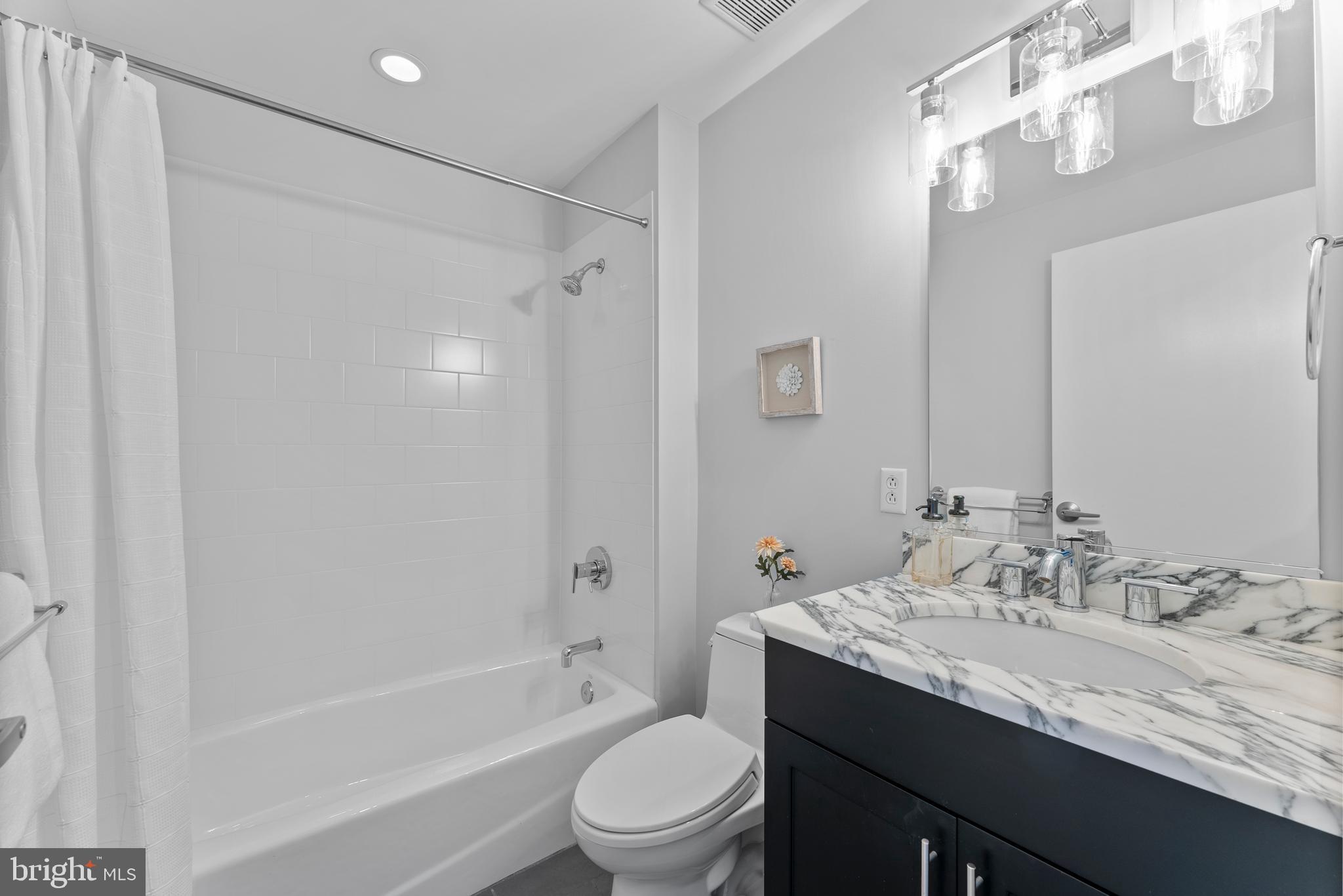 1200 Steuart St #612