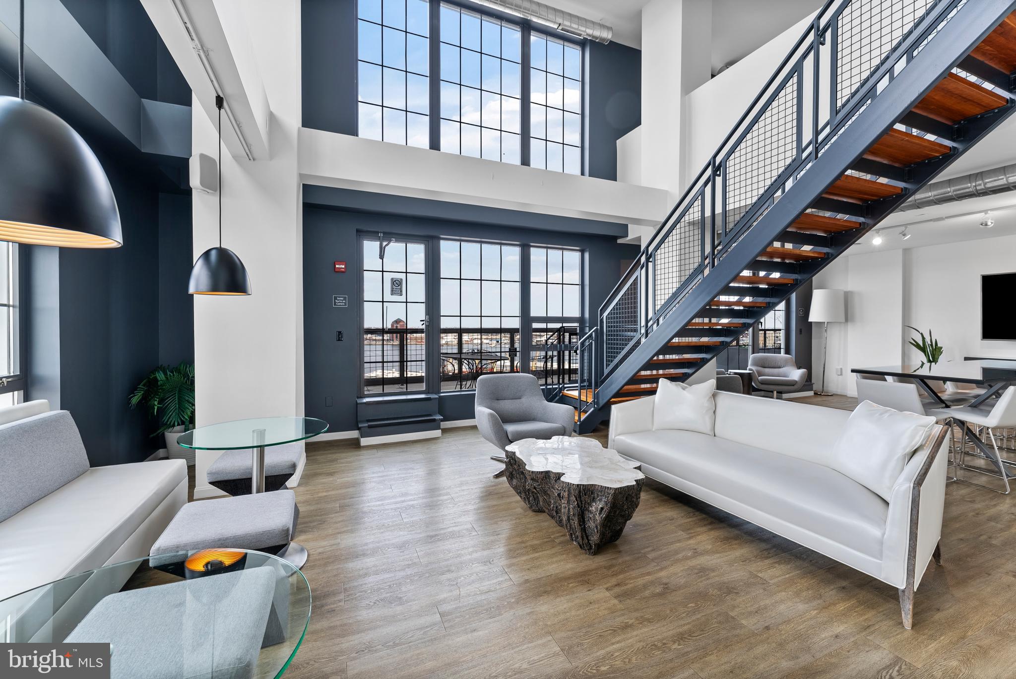 1200 Steuart St #612