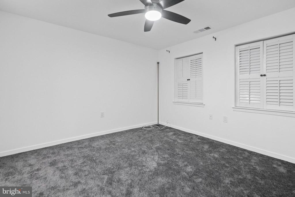 538 S CHARLES ST #R76