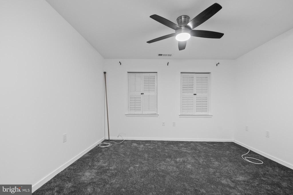 538 S CHARLES ST #R76
