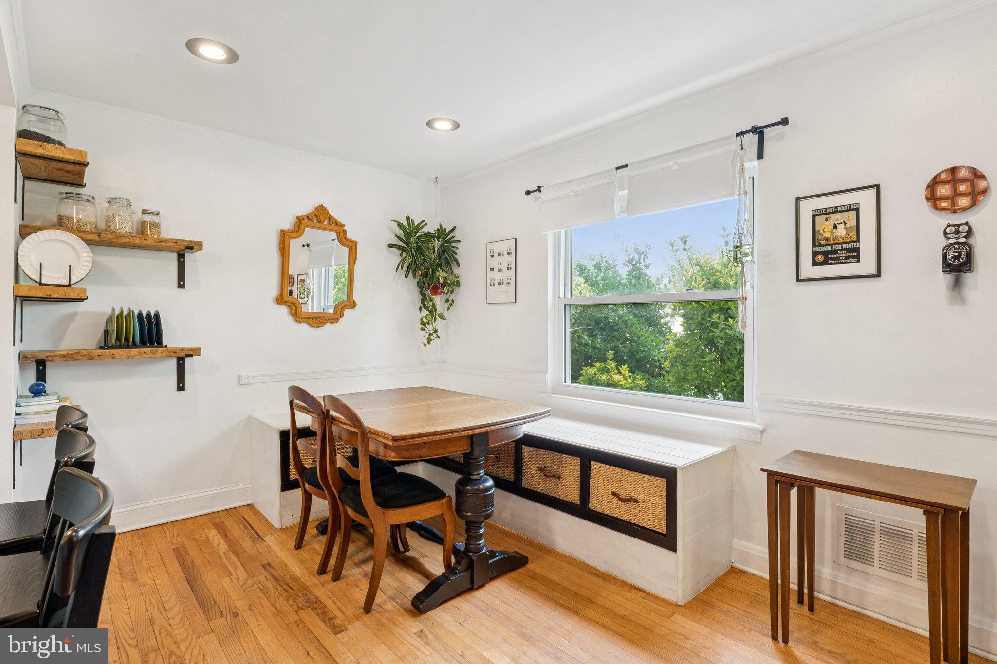 5721 Greenspring Ave