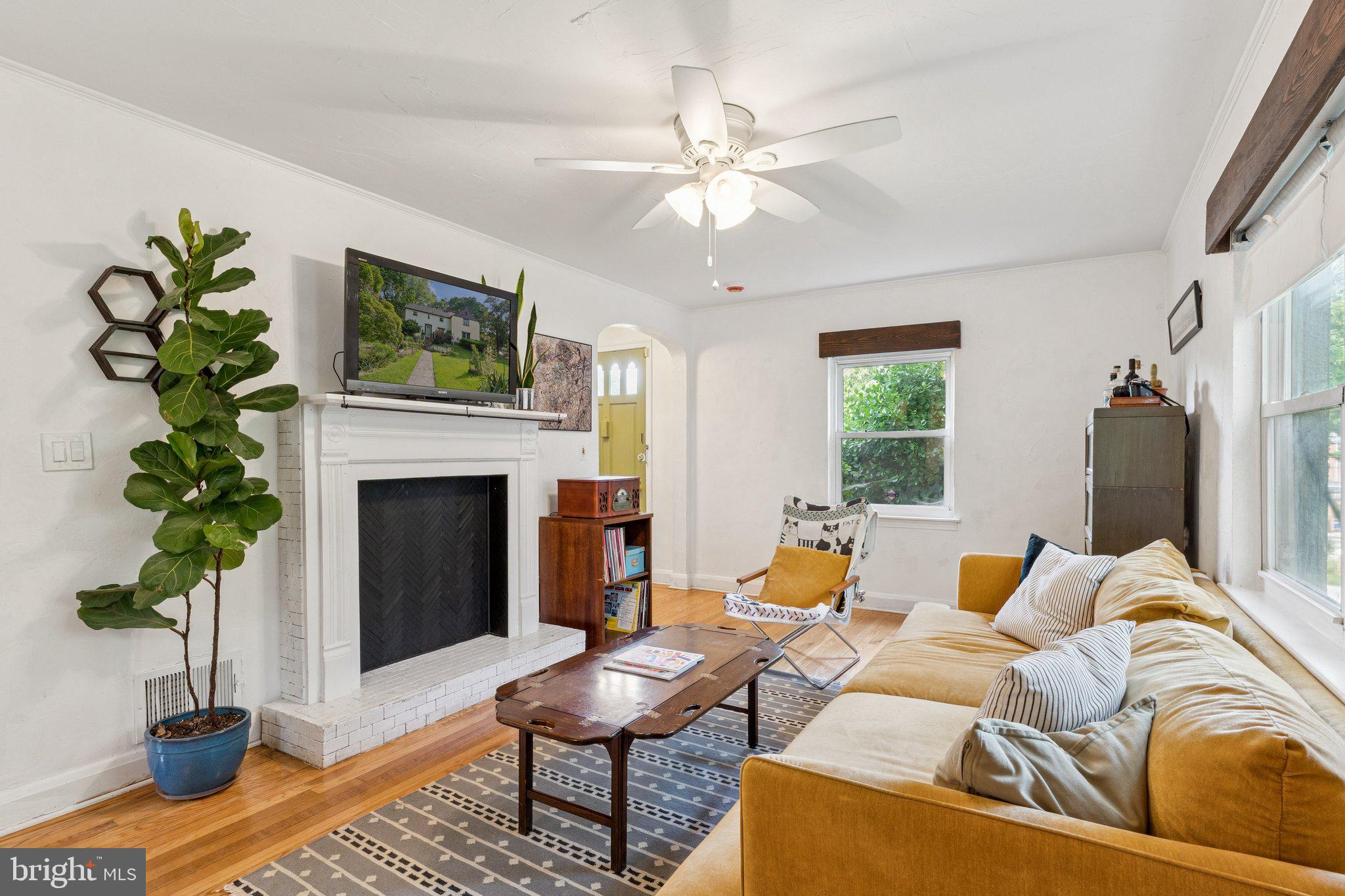 5721 Greenspring Ave