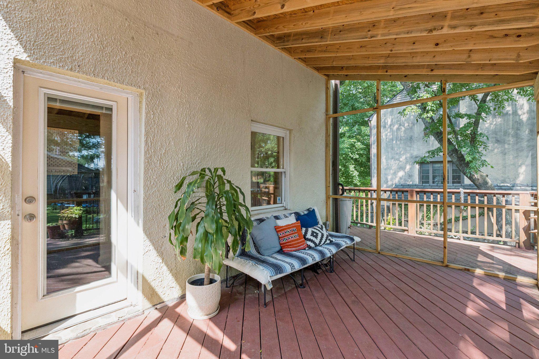 5721 Greenspring Ave