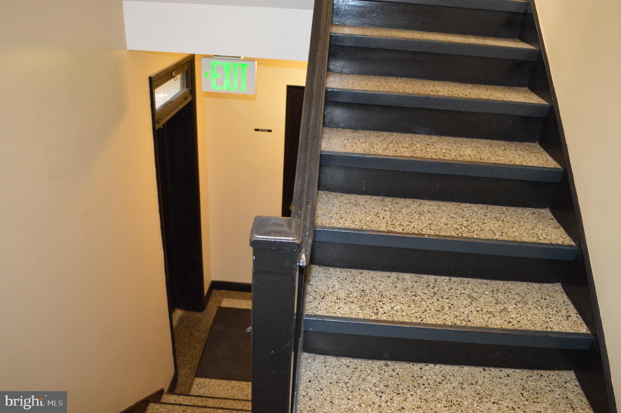 310 RIDGEMEDE RD #203