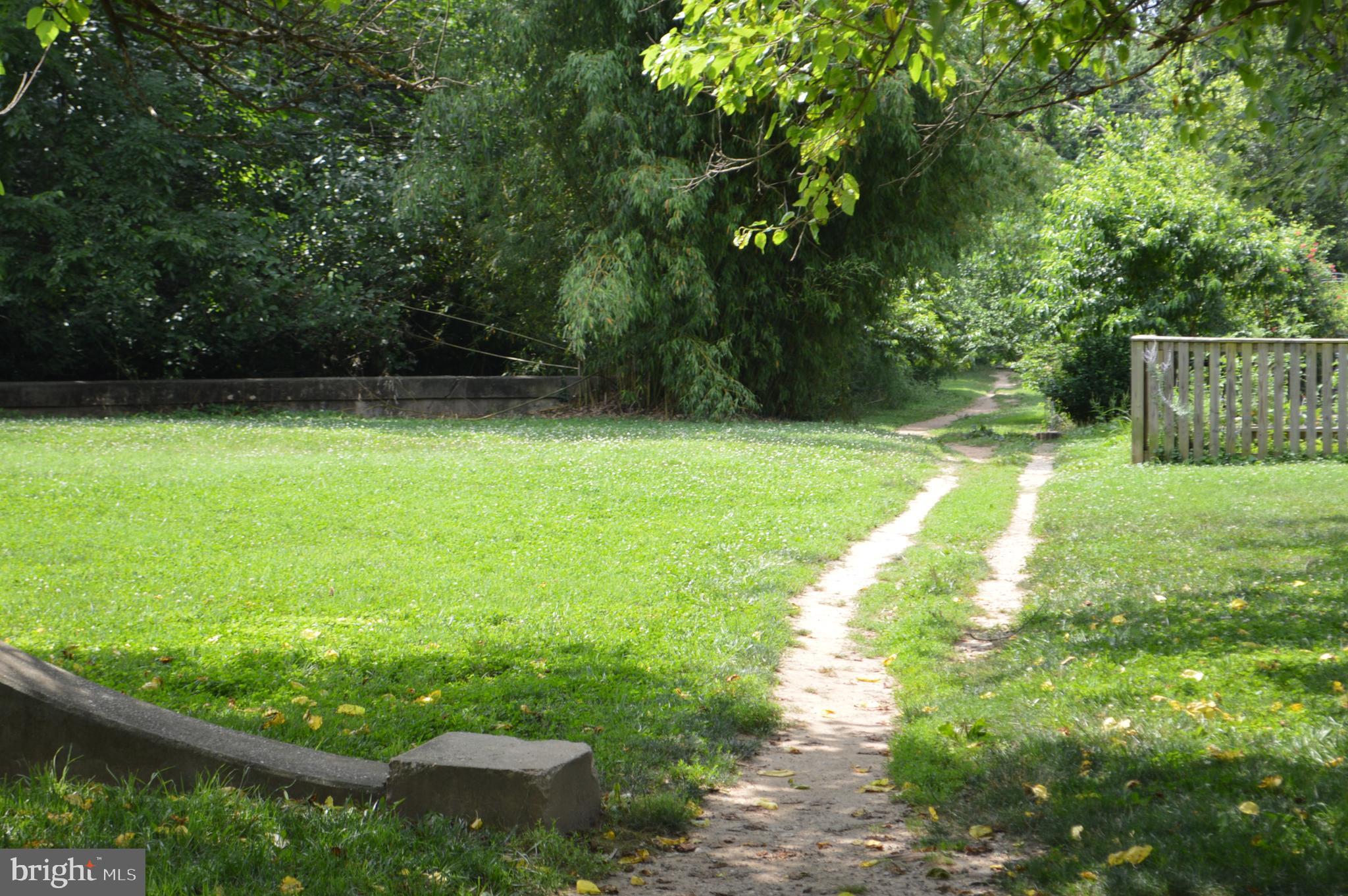 310 RIDGEMEDE RD #203