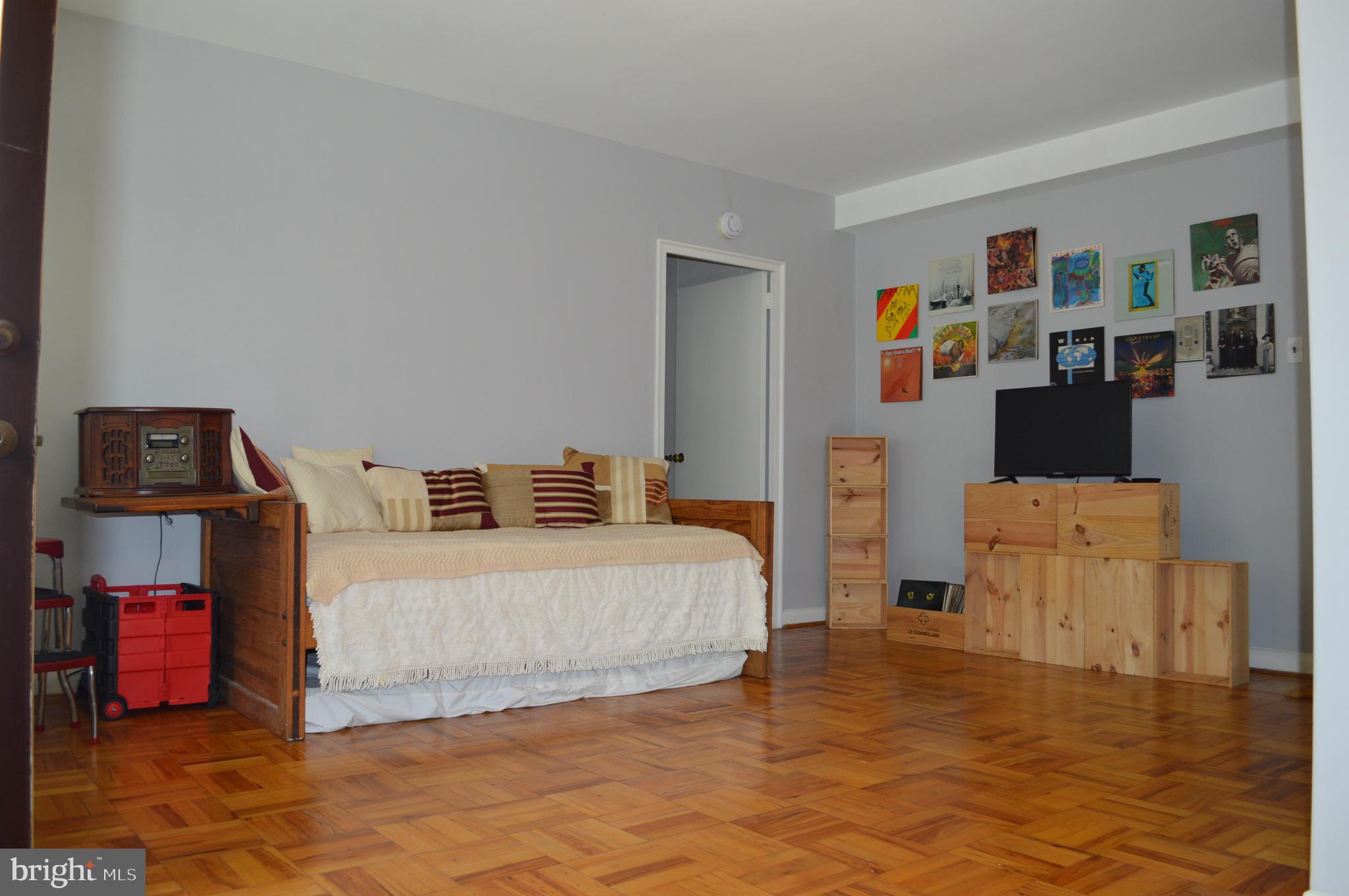 310 RIDGEMEDE RD #203