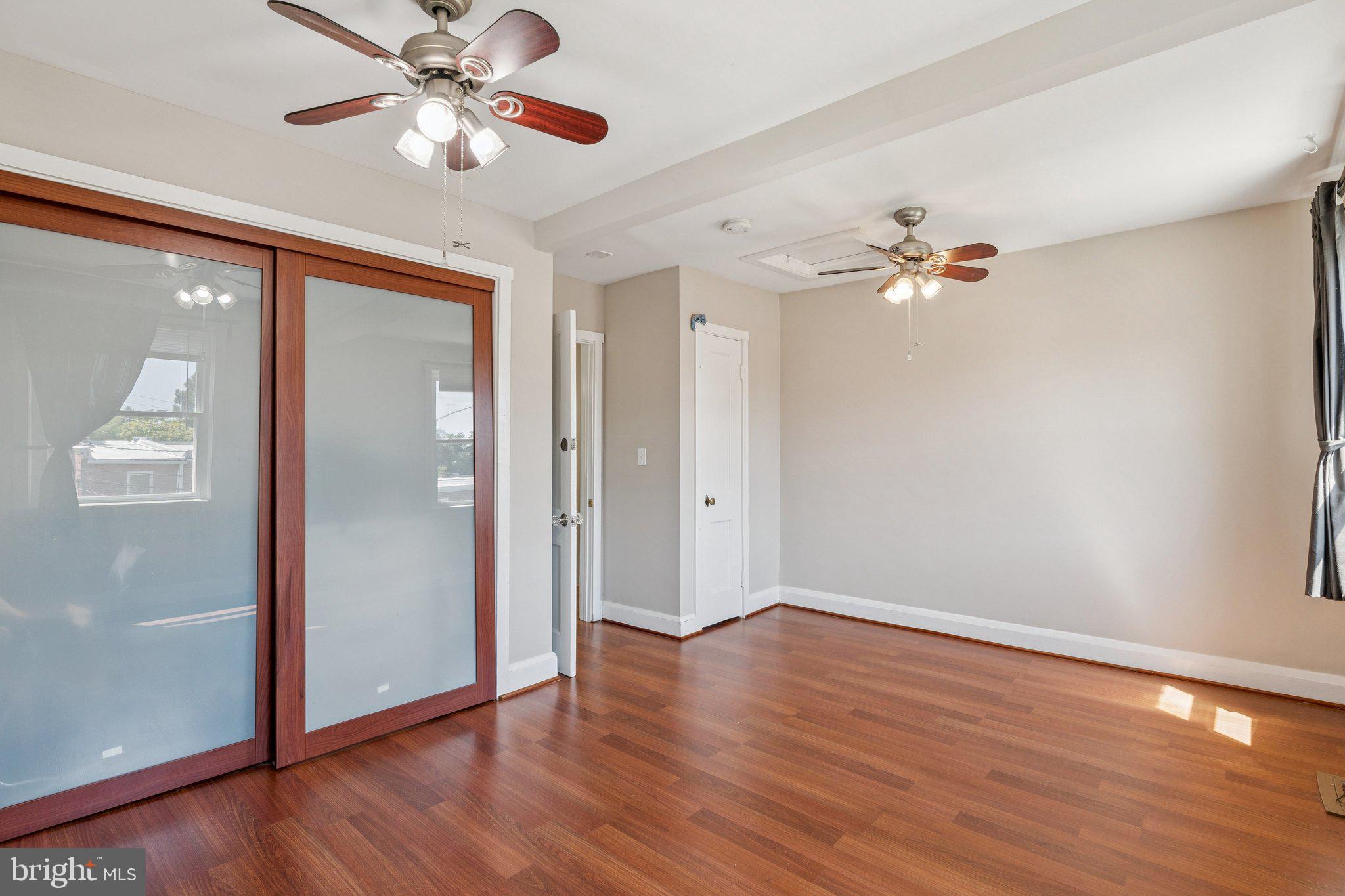 1017 W 43rd St W