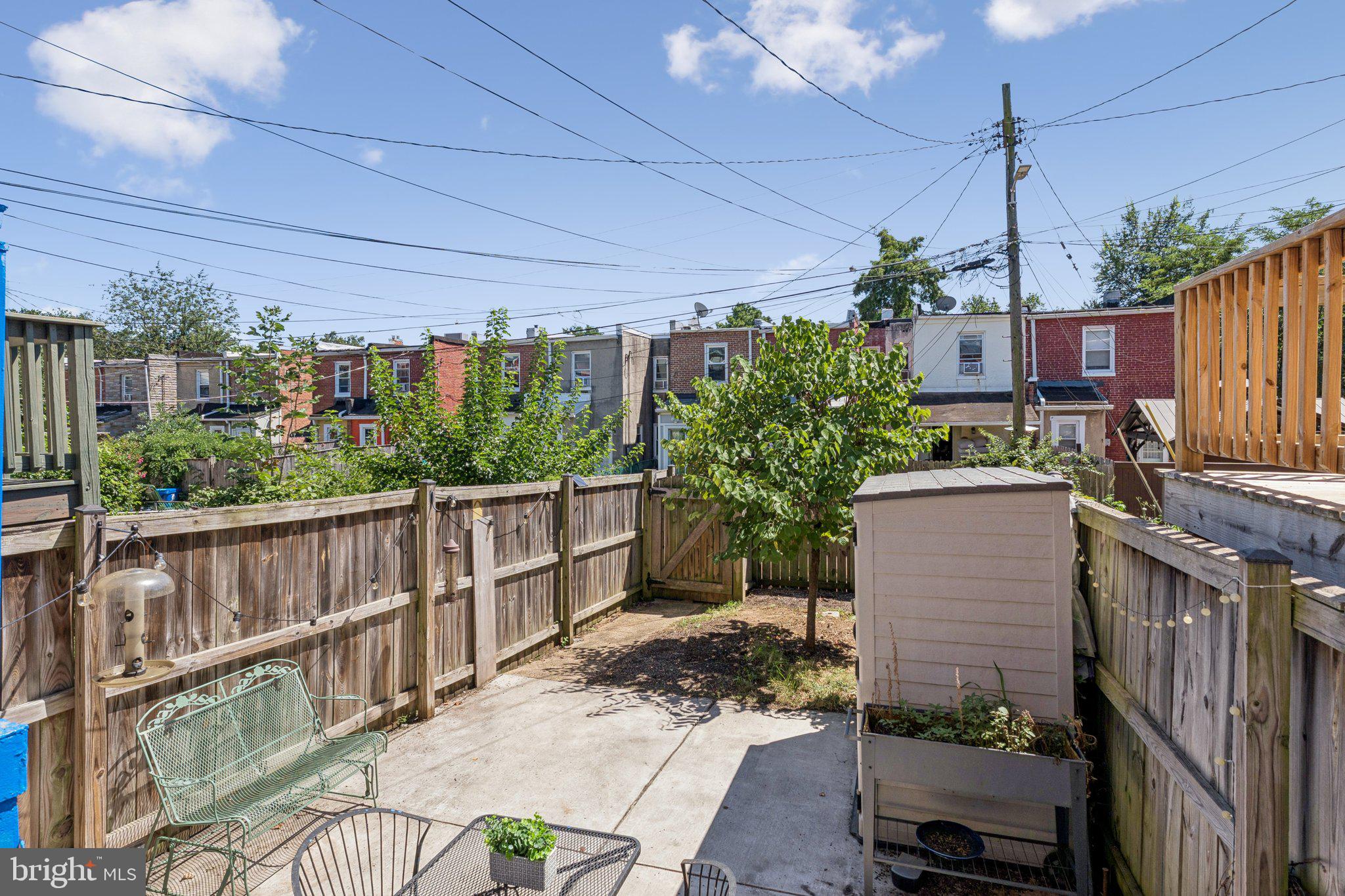1017 W 43rd St W