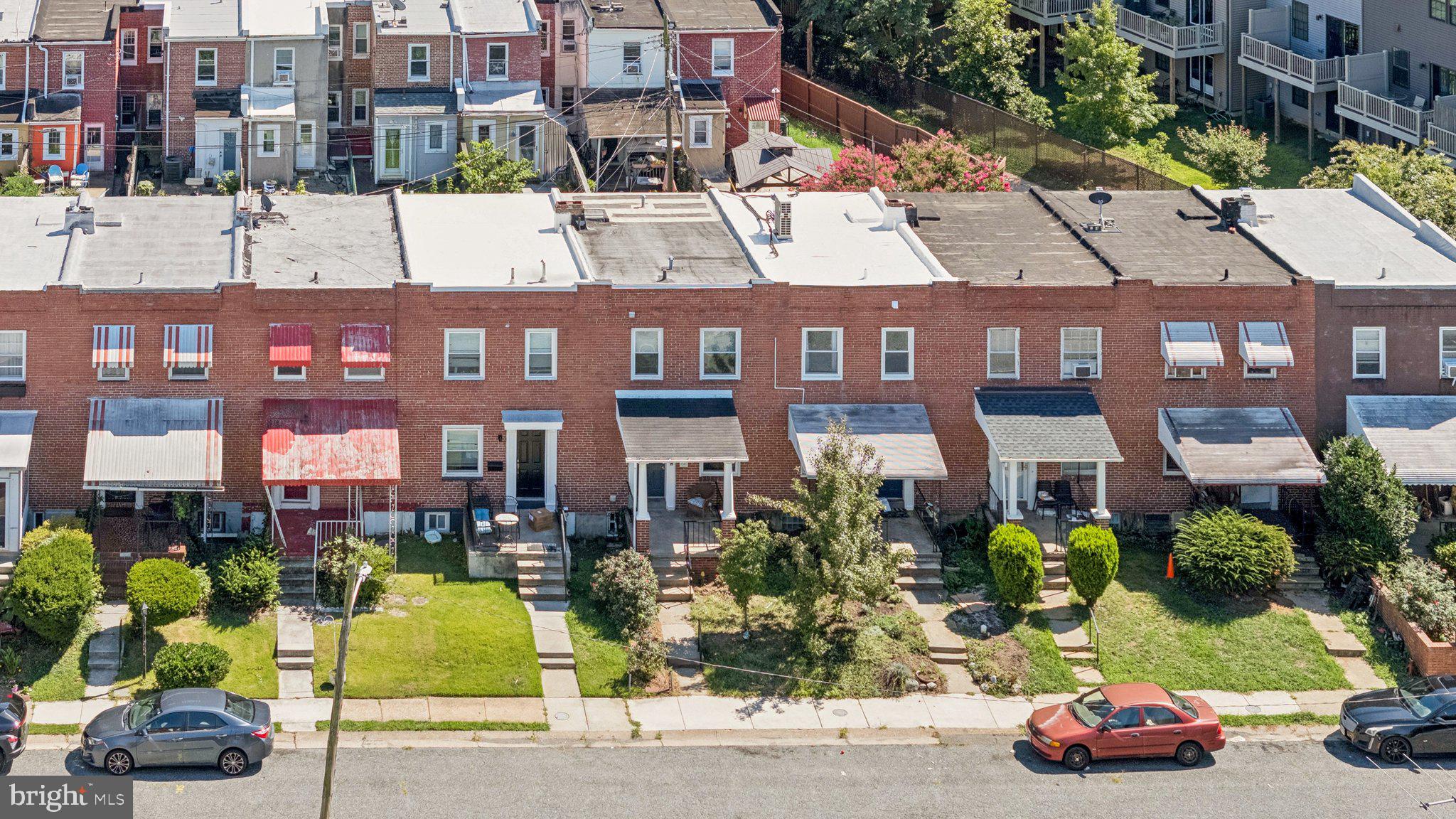 1017 W 43rd St W