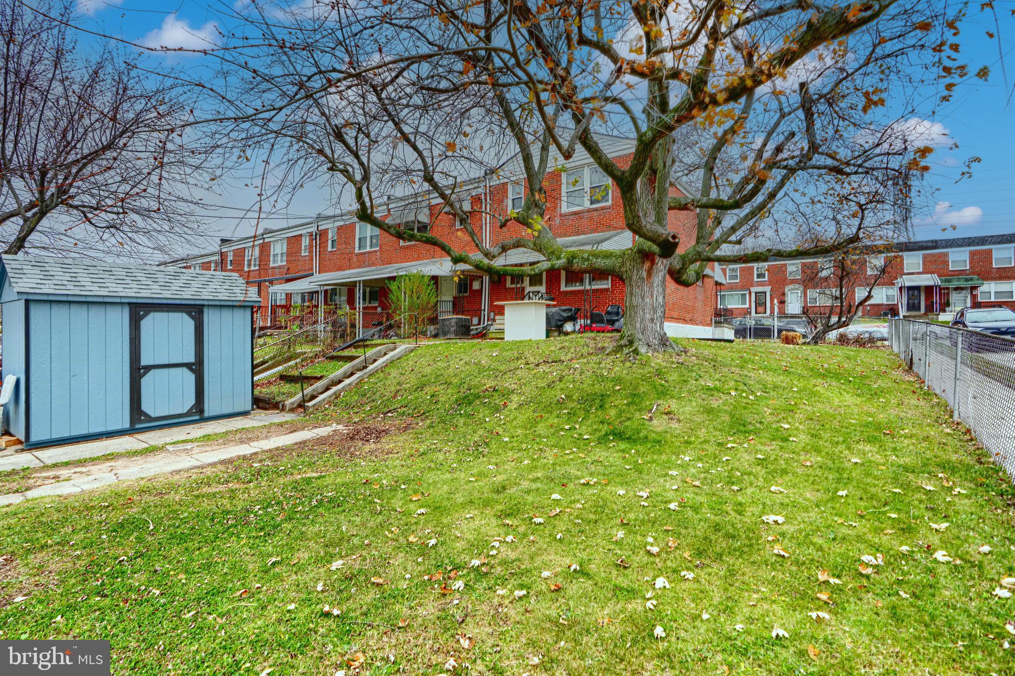 5552 WHITBY ROAD
