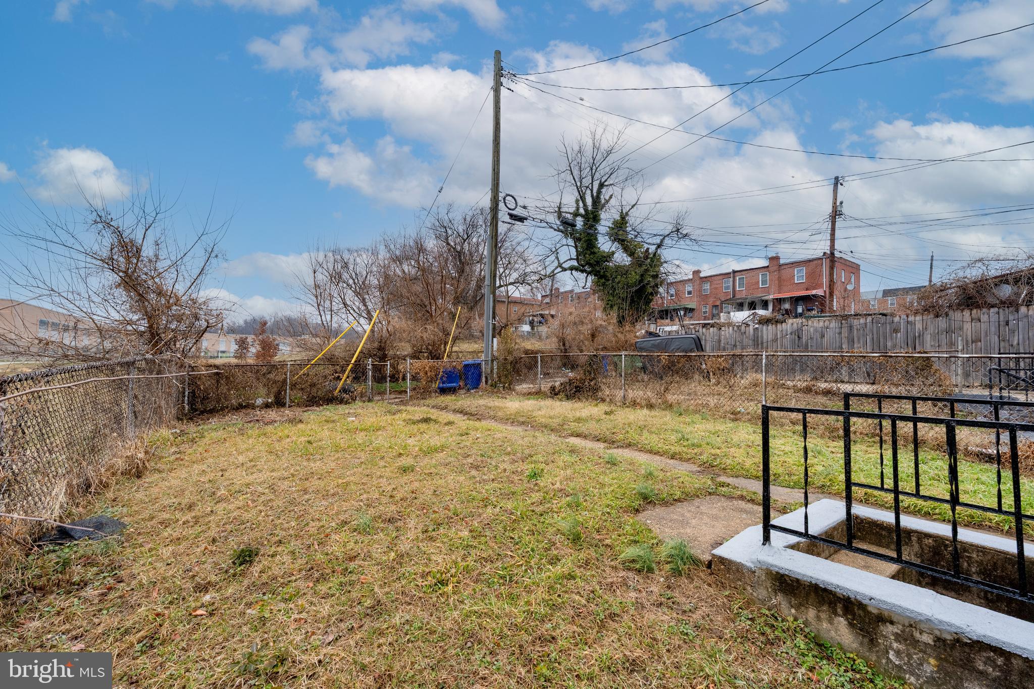 2574 W LAFAYETTE AVENUE W