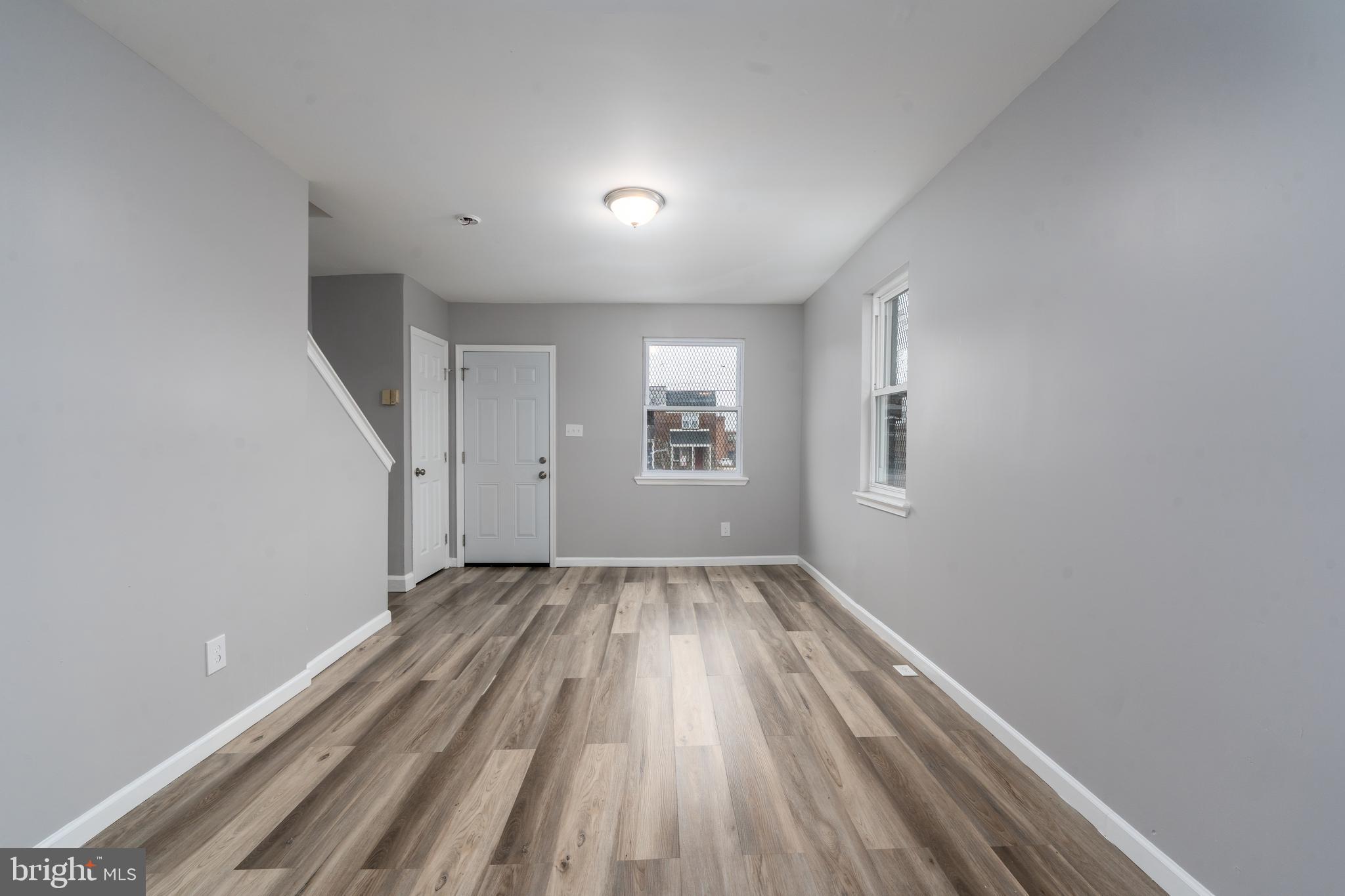 2574 W LAFAYETTE AVENUE W