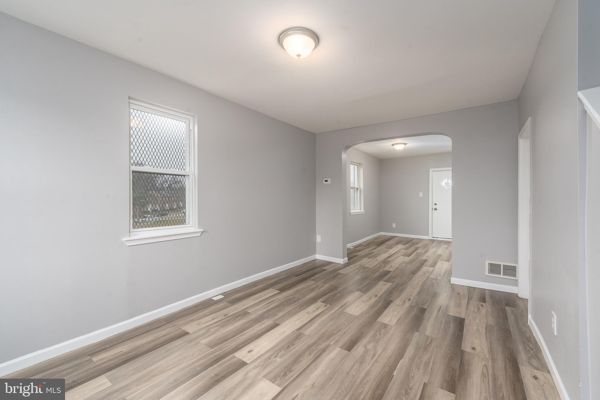 2574 W LAFAYETTE AVENUE W