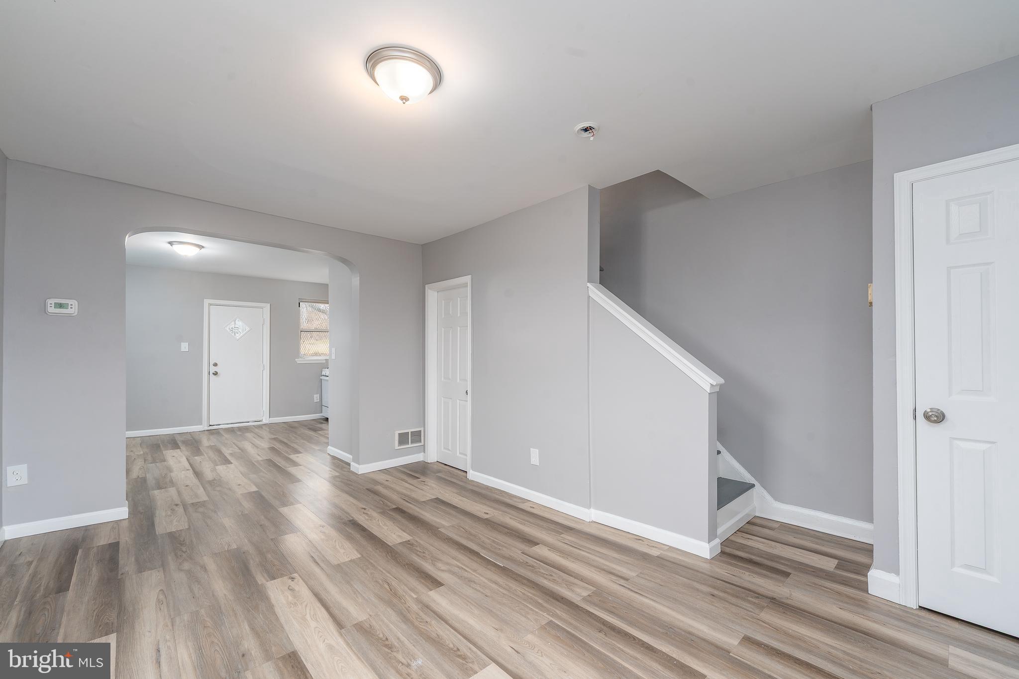 2574 W LAFAYETTE AVENUE W