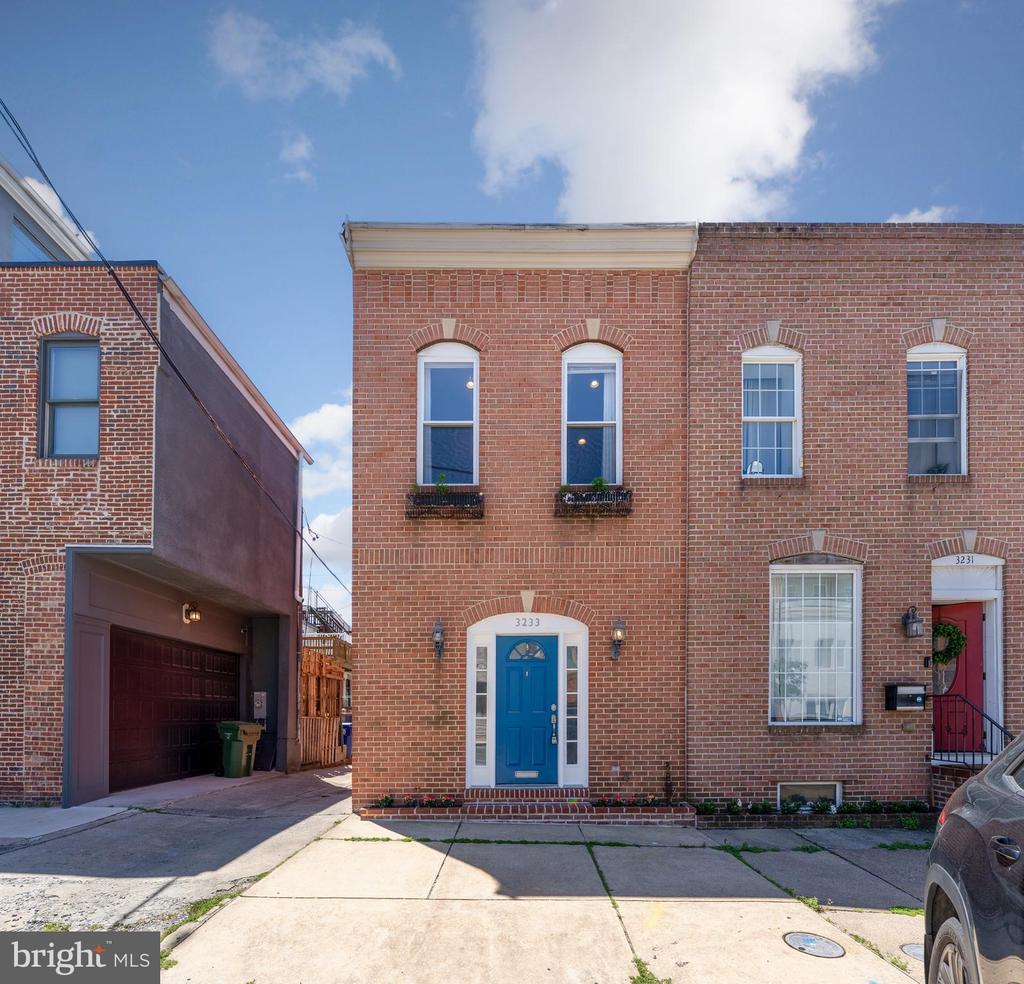 3233 FOSTER AVENUE