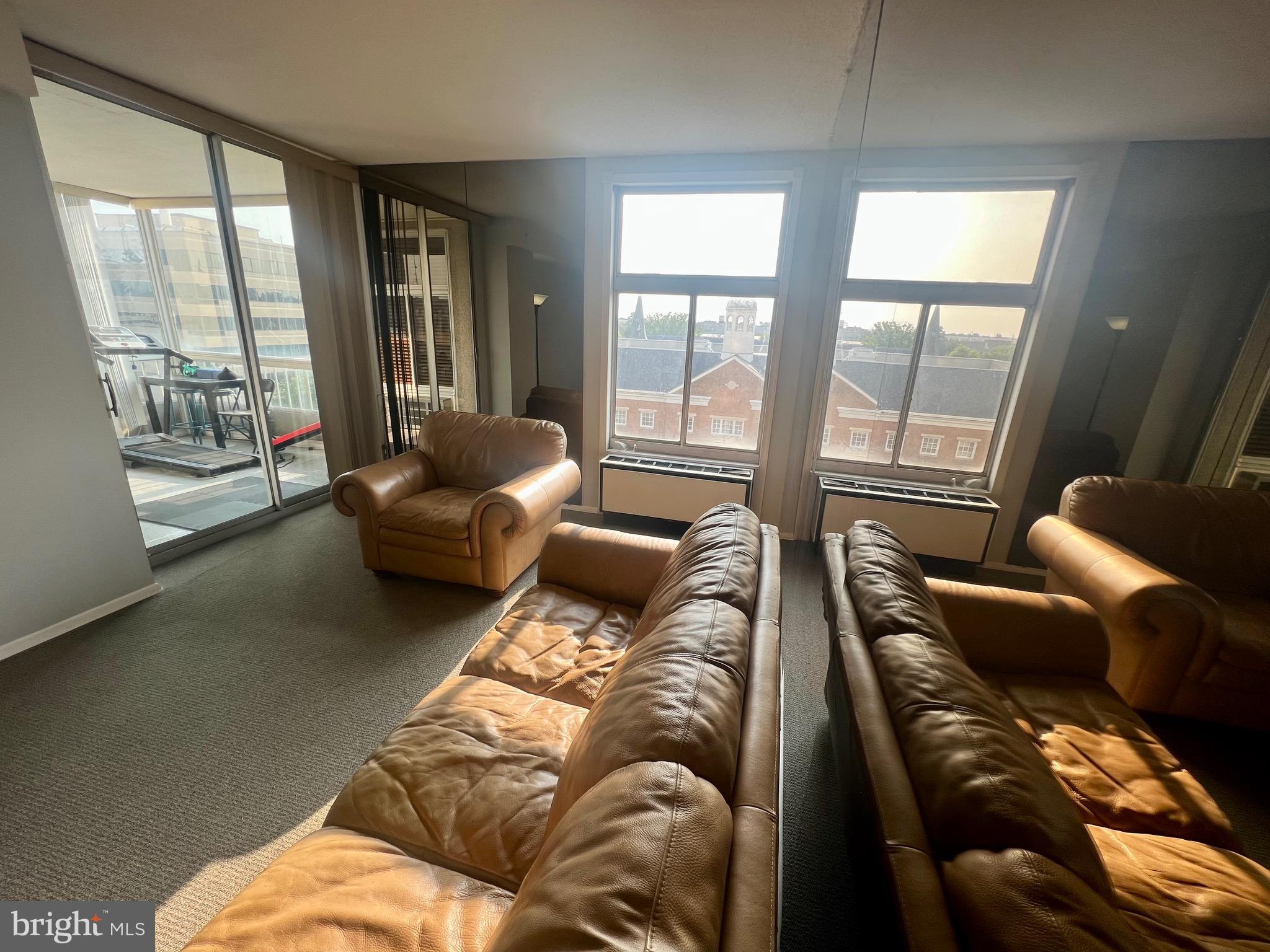 28 Allegheny Ave #902