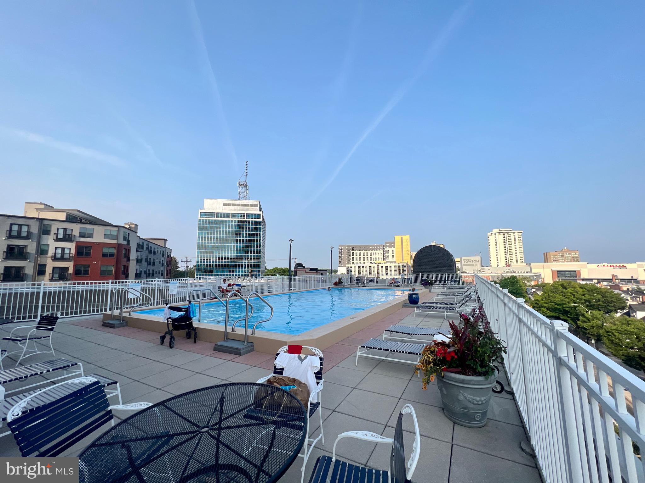 28 Allegheny Ave #902