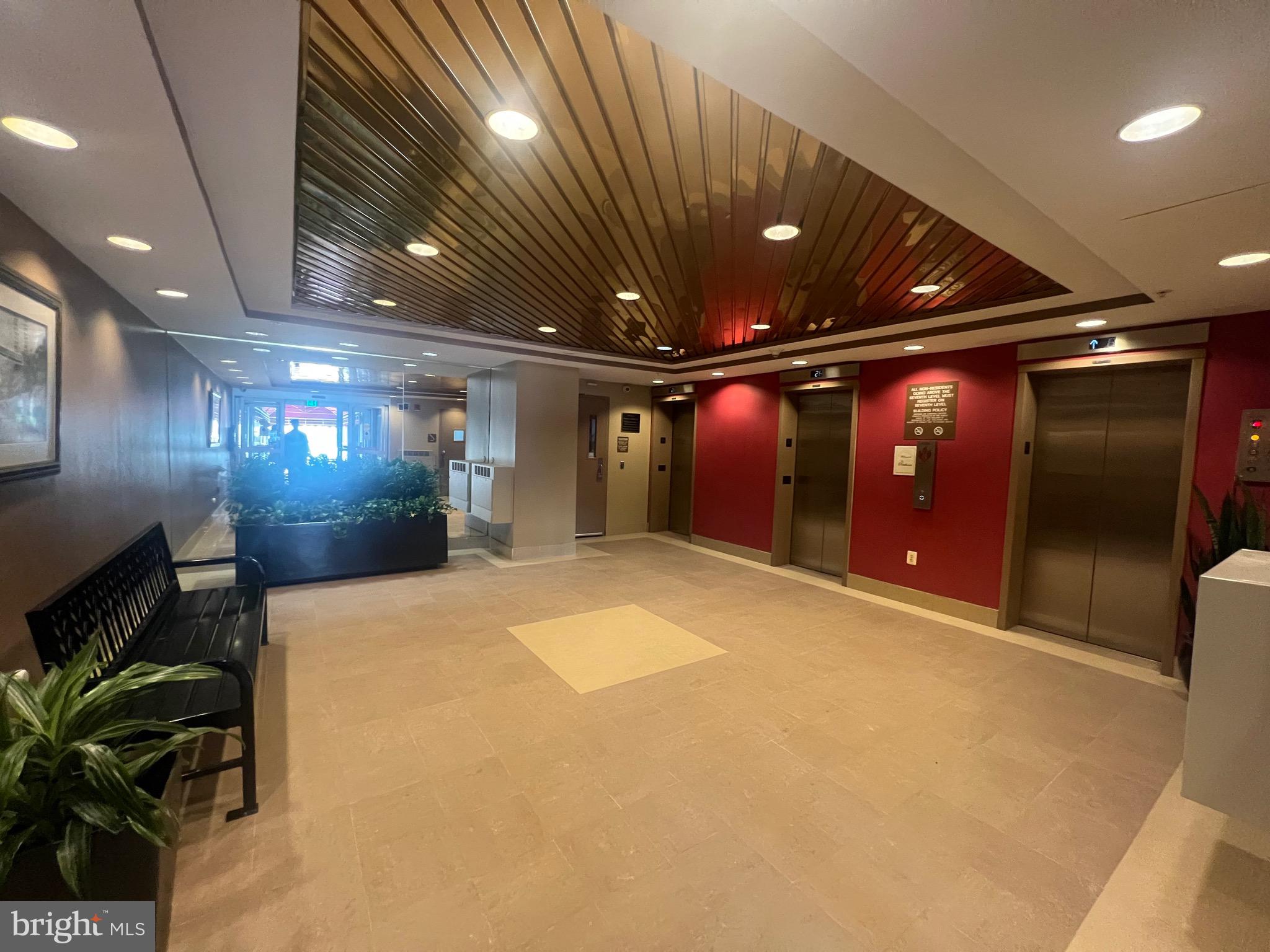 28 Allegheny Ave #902