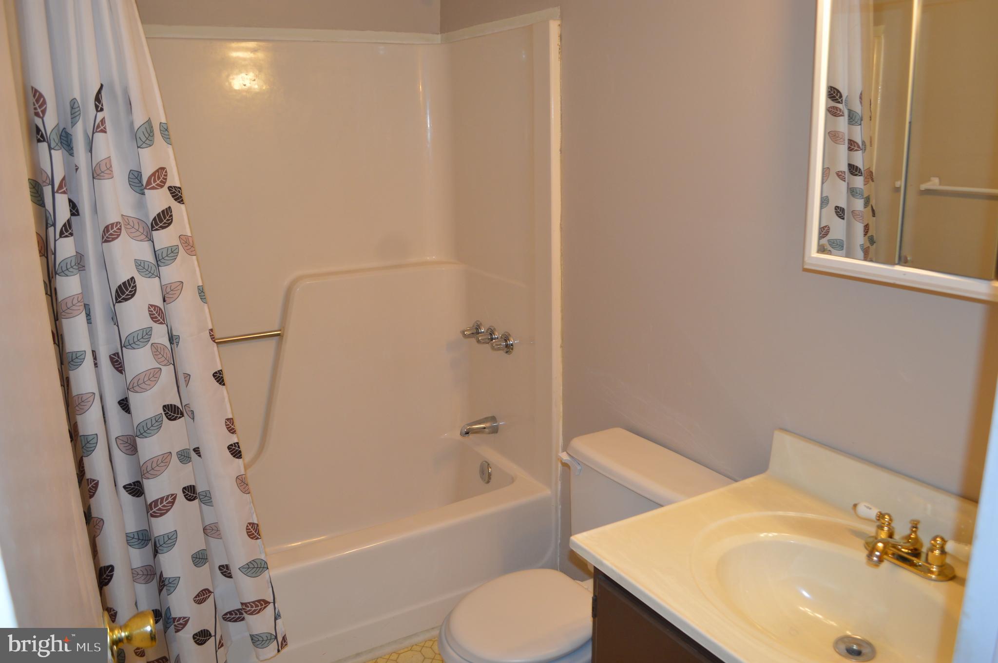 11 Highshire Ct