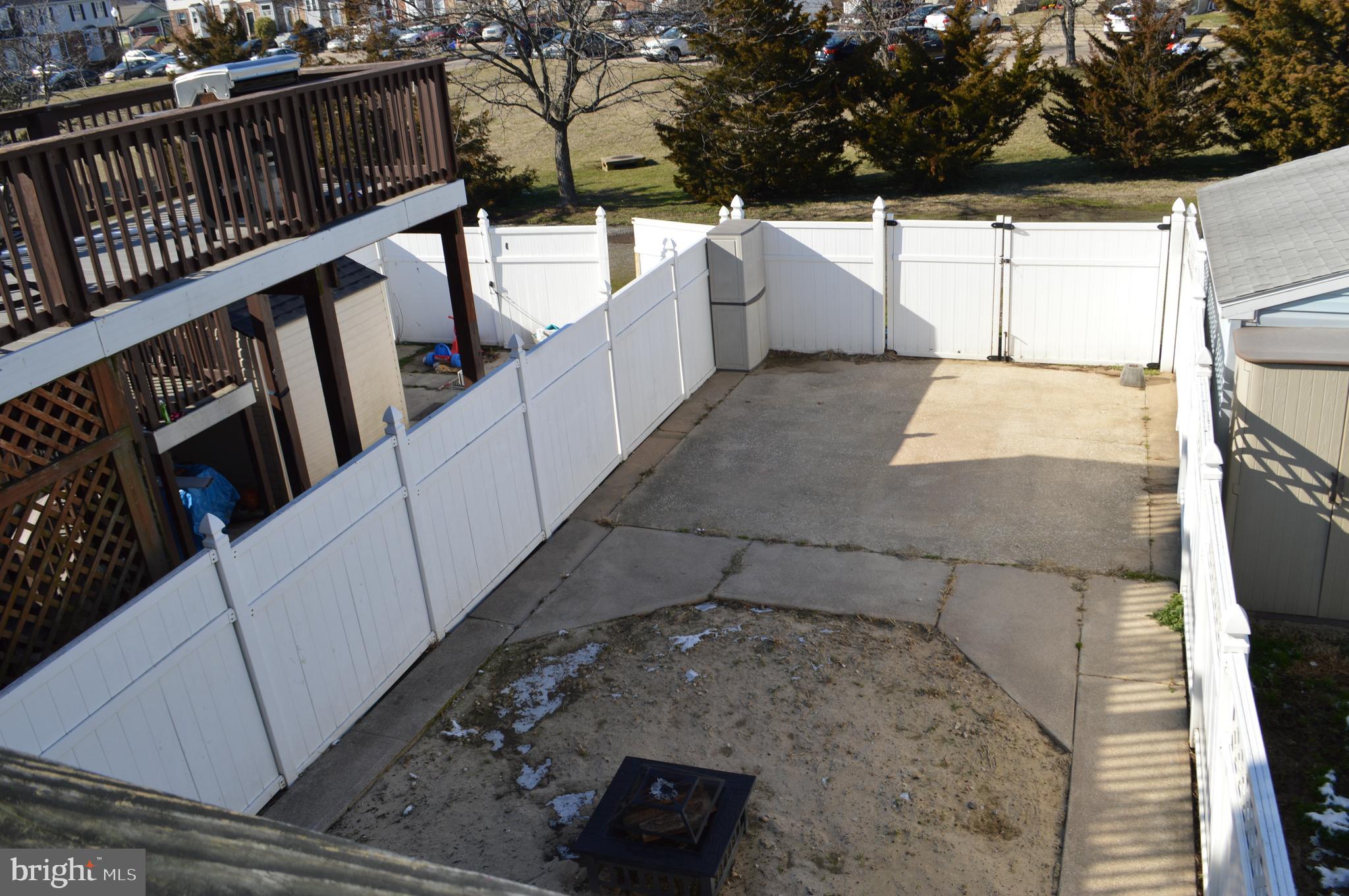 11 Highshire Ct
