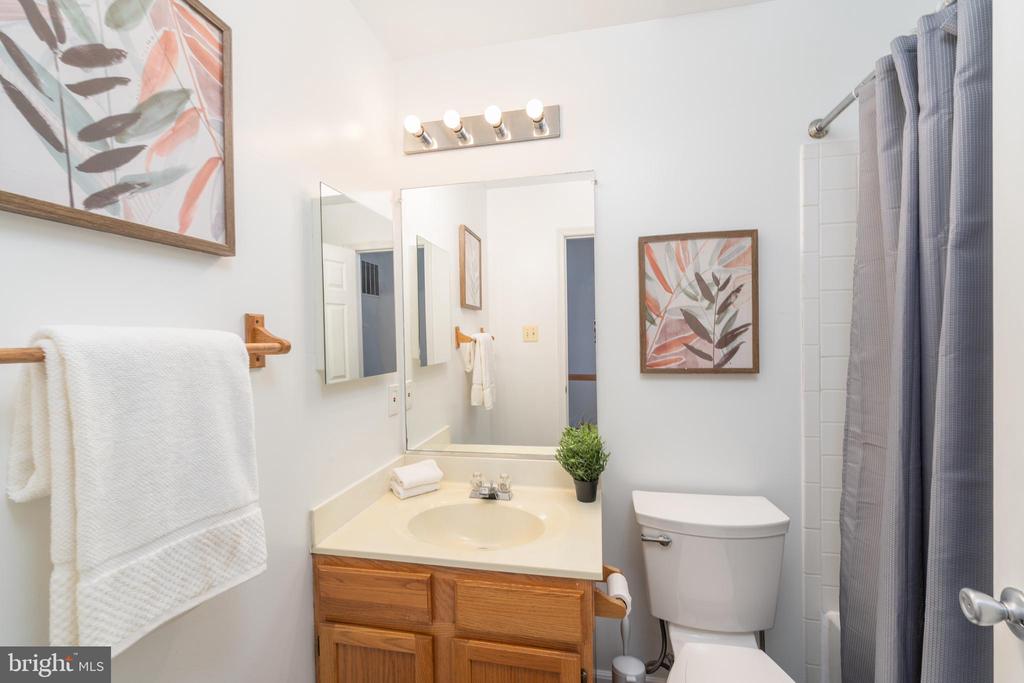 10 Tollington Ct #10