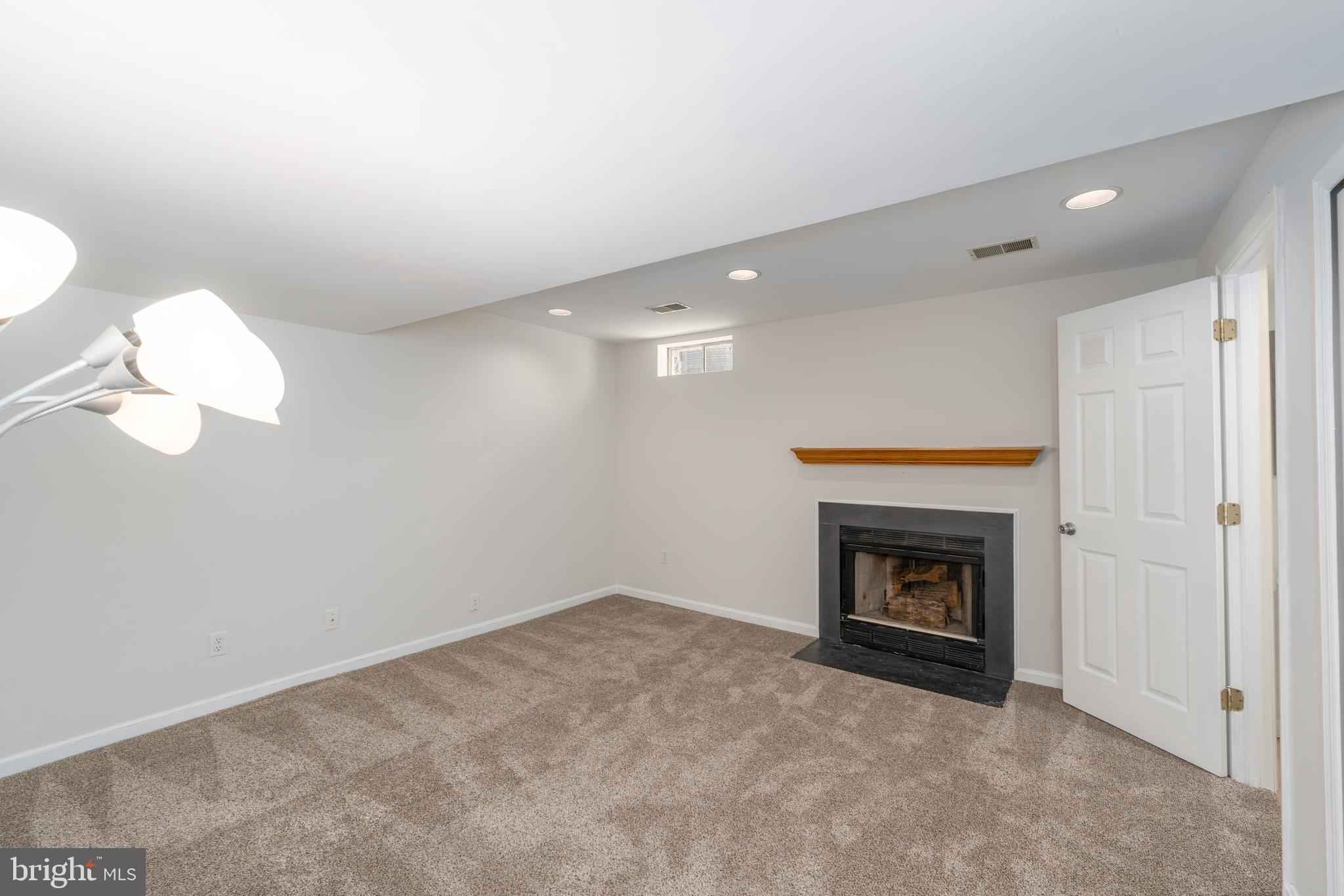 10 Tollington Ct #10