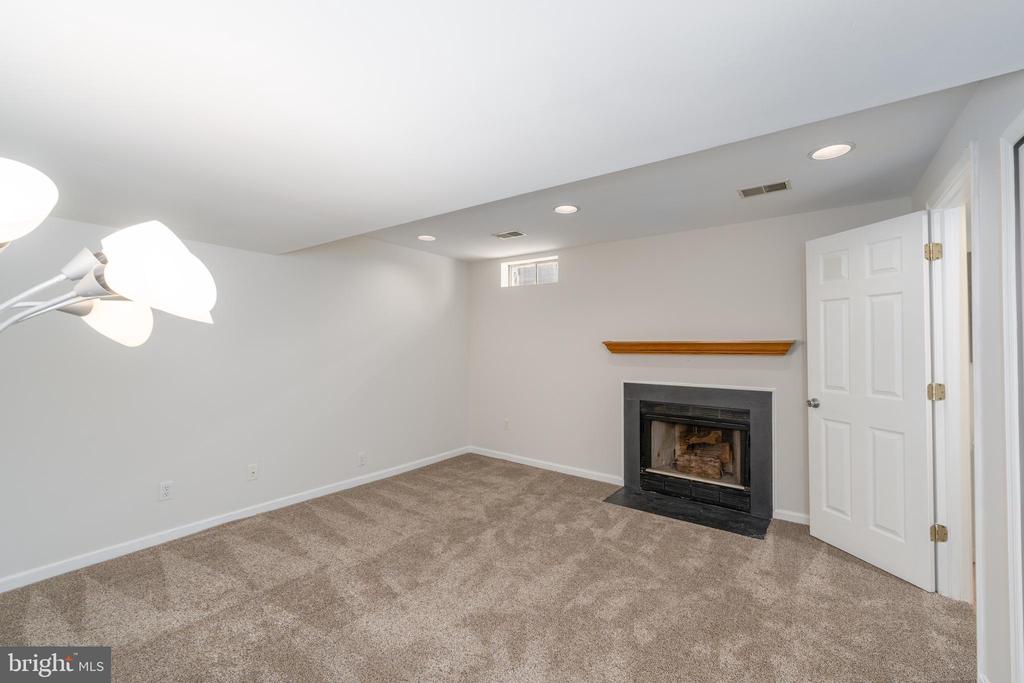 10 Tollington Ct #10