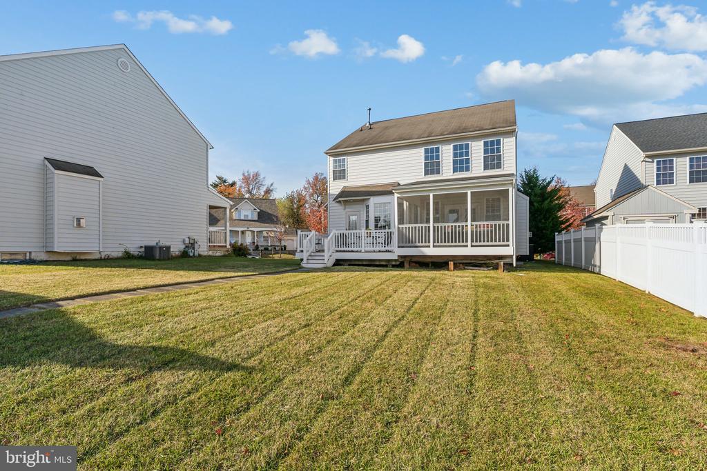 1319 Canberra Dr