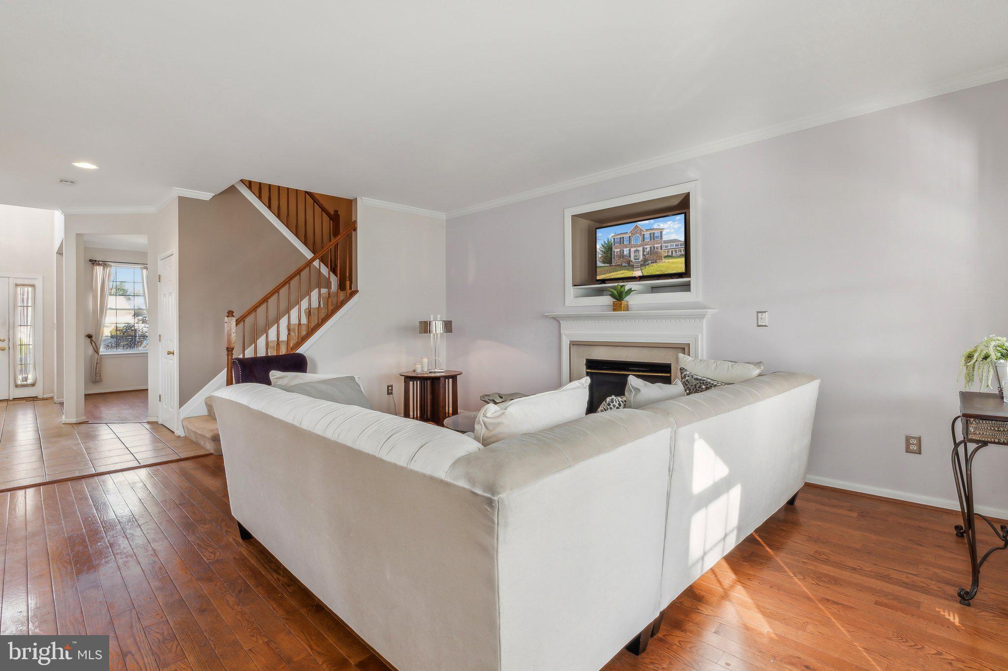 1319 Canberra Dr