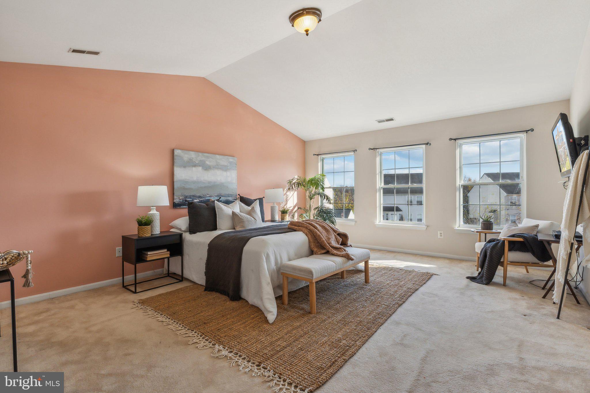 1319 Canberra Dr