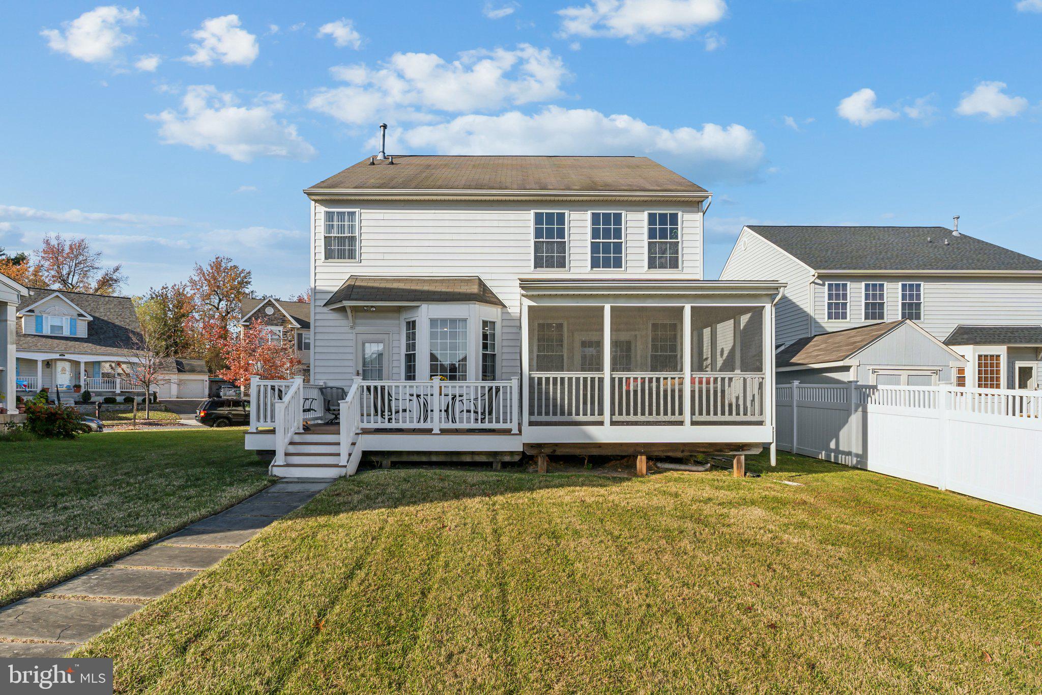 1319 Canberra Dr