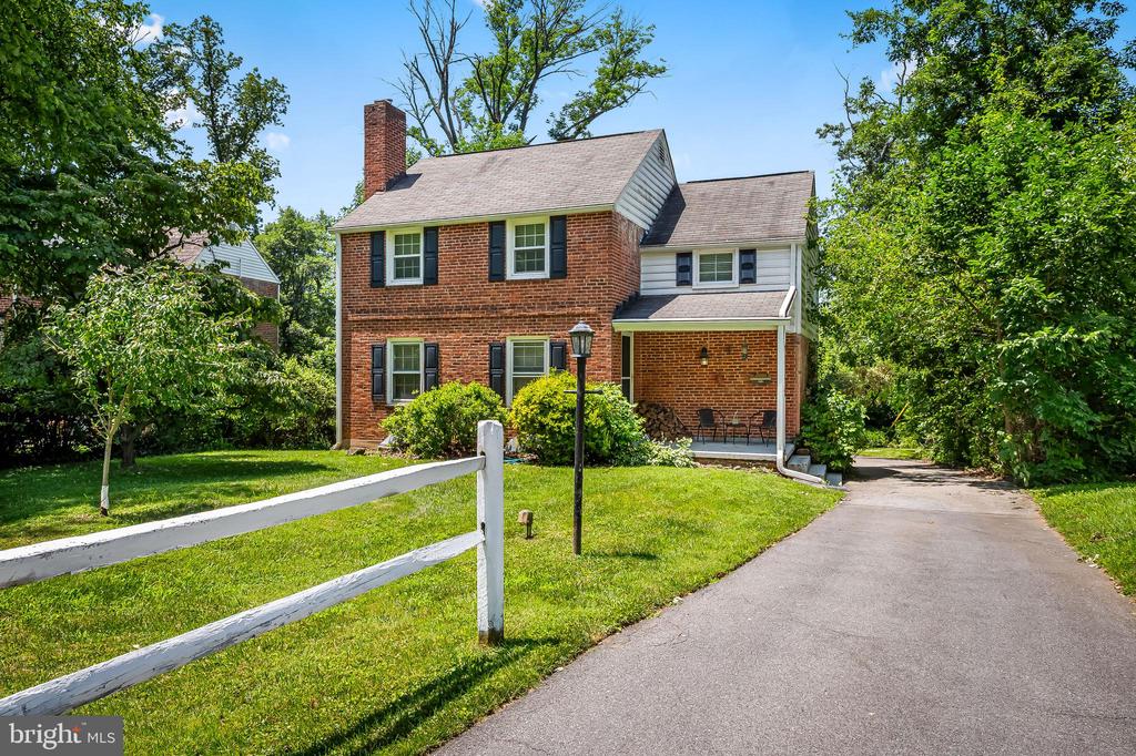 808 Olmstead Rd